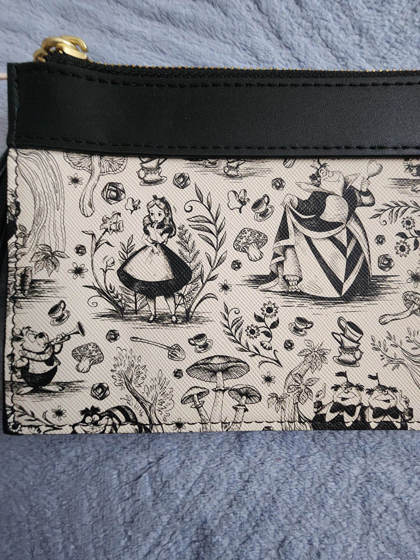 Loungefly Disney Alice in Wonderland Line Art Card Holder/Wallet