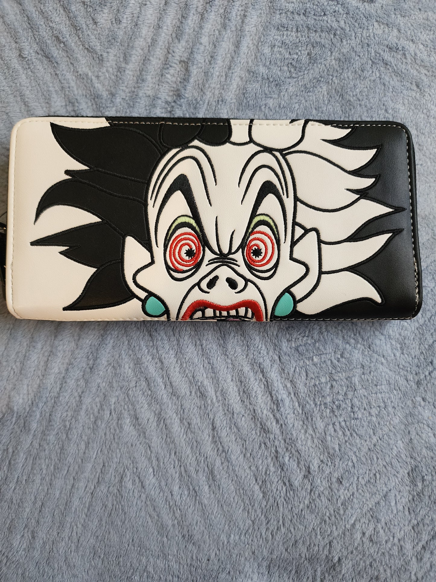 Loungefly Disney Cruella Deville Wallet