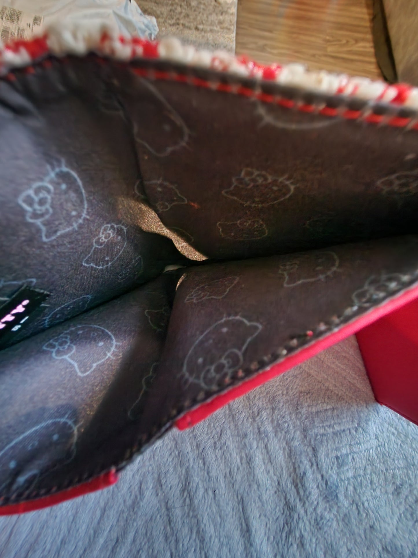 Hello Kitty Red Plaid Flower Wallet