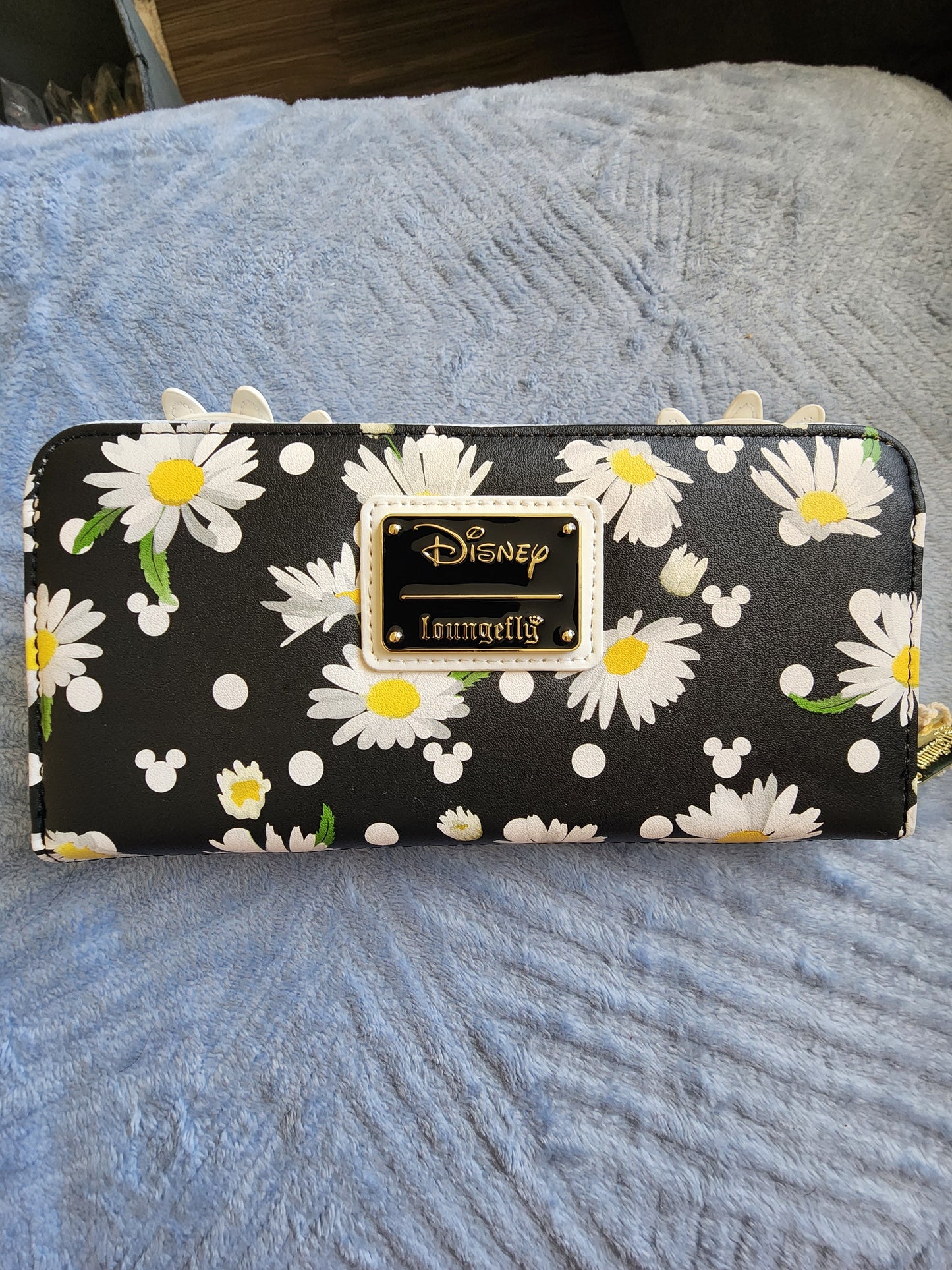 Loungefly Disney Minnie Mouse Daisy Flowers Wallet