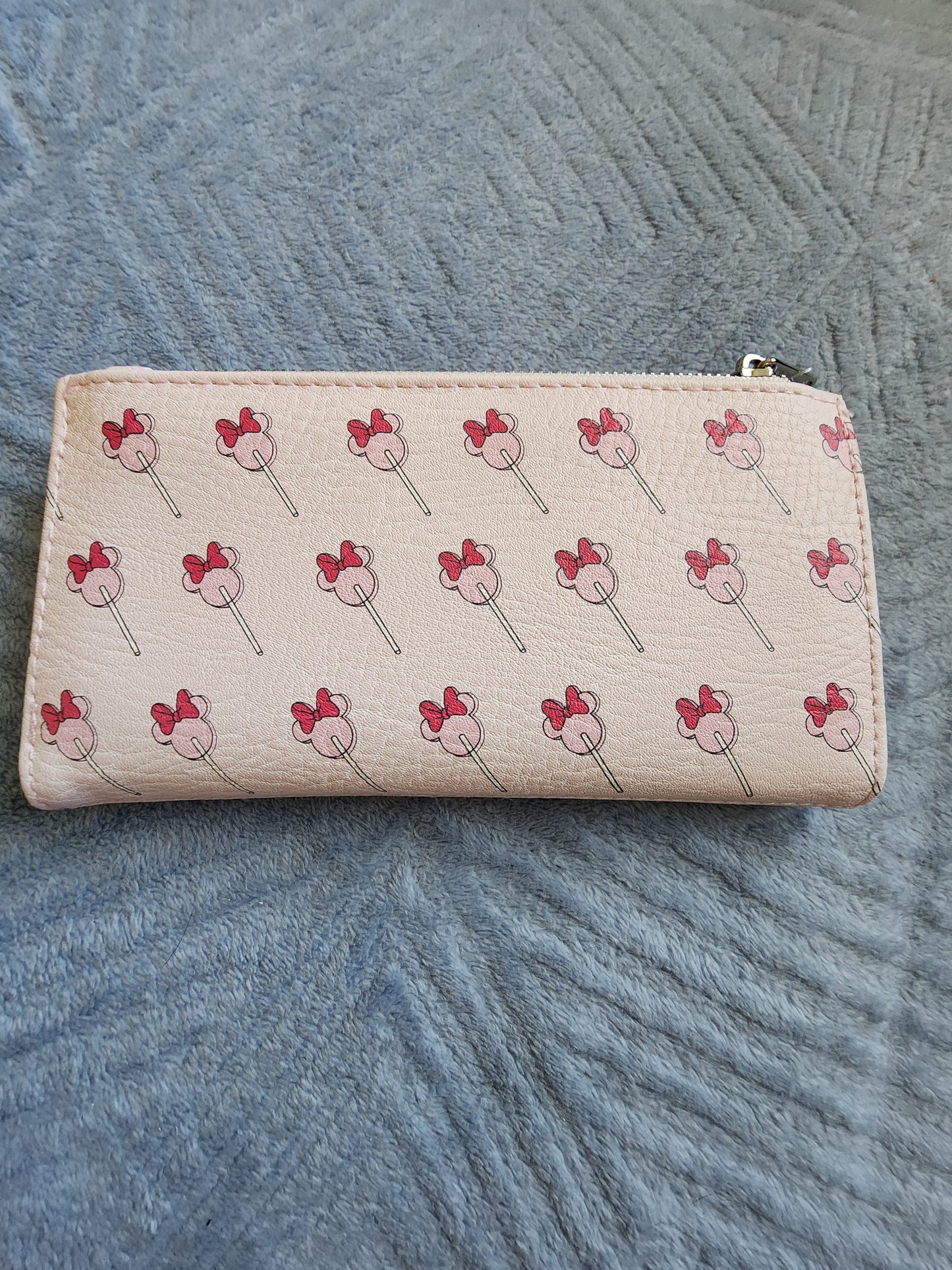 Disney Minnie Mouse Sucker Wallet