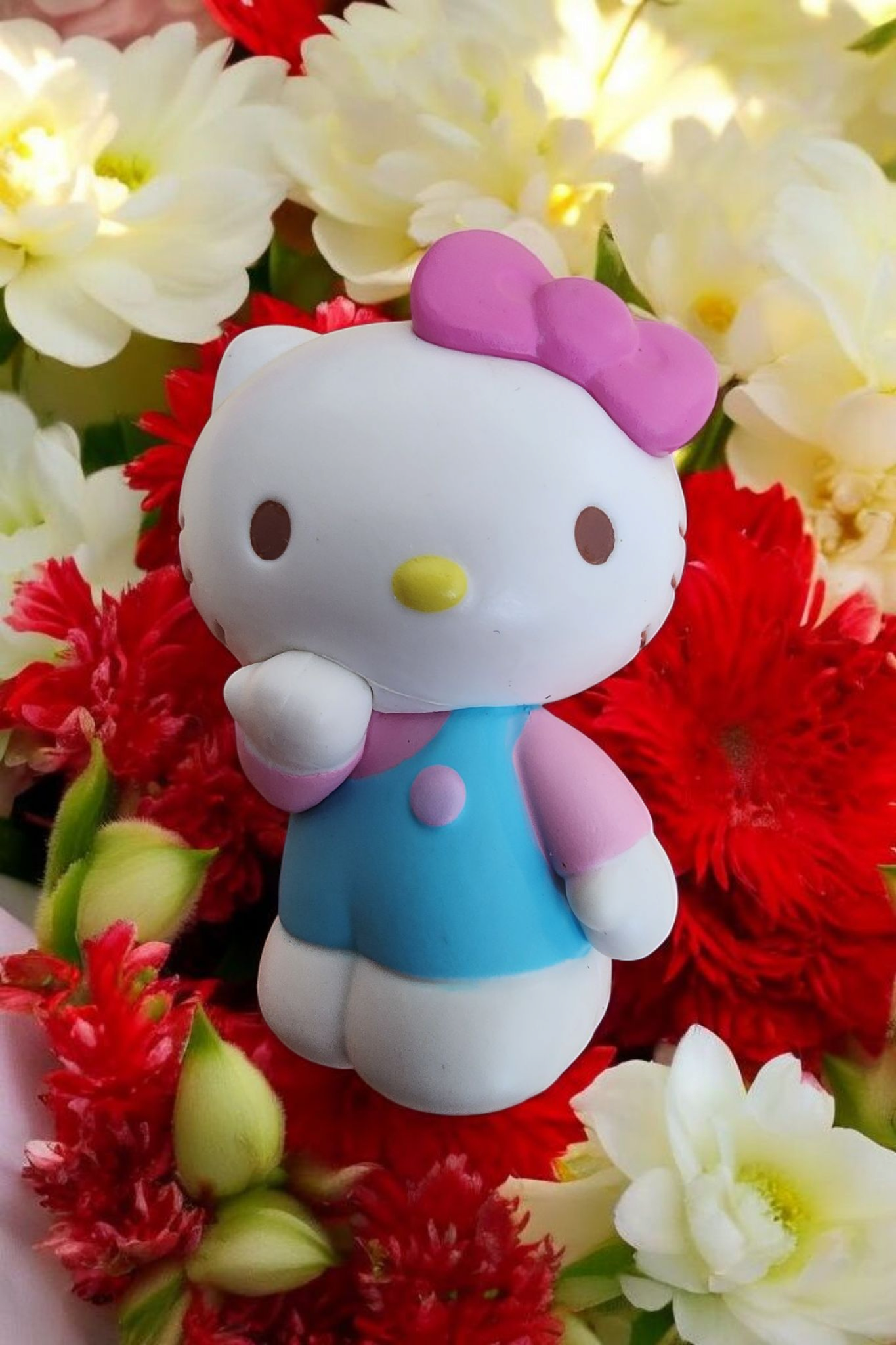 Hello Kitty and Friends Springtime Mystery Bag Figures