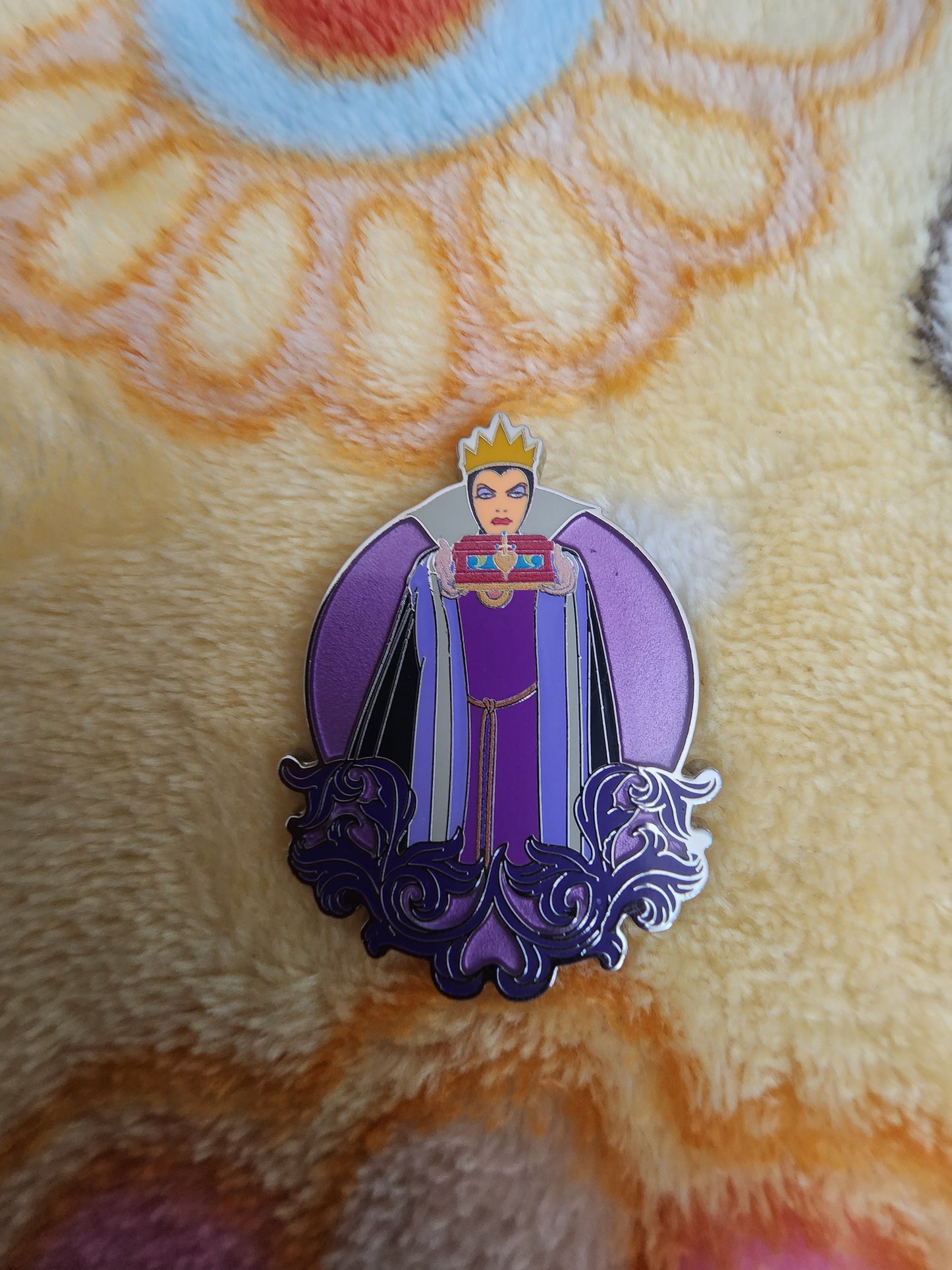 Our Universe Disney Villains Mystery Pins