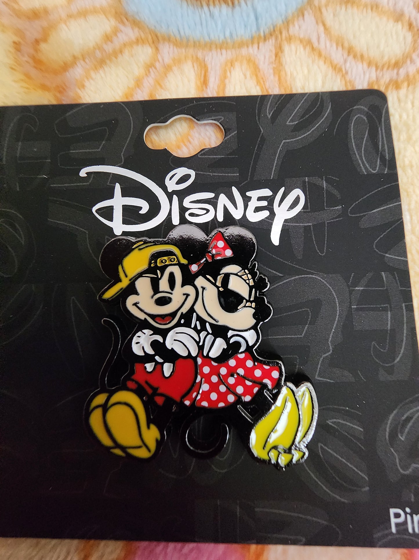Loungefly Disney Mickey and Minnie Cool Look Pin