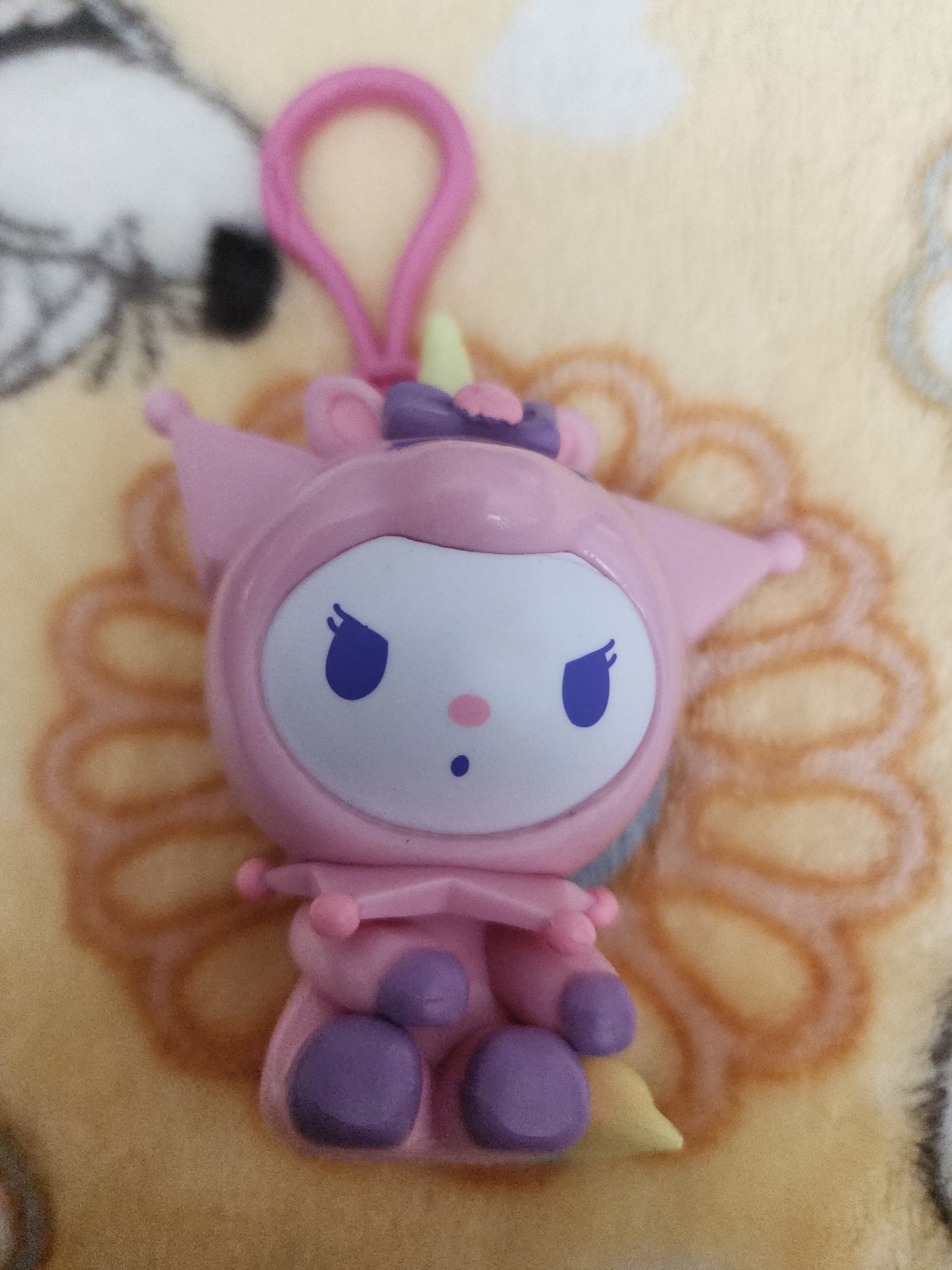 Hello Kitty and Friends Unicorn Mystery Bag Clips