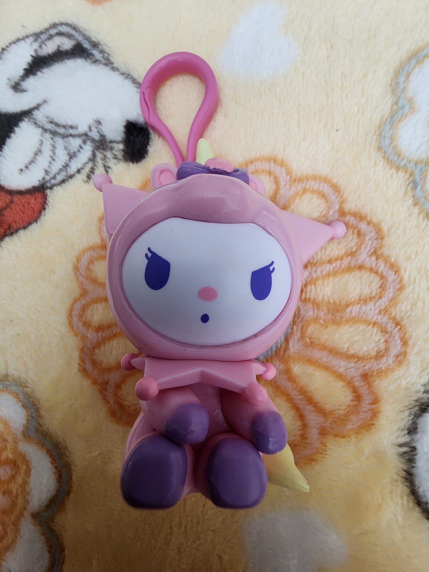 Hello Kitty and Friends Unicorn Mystery Bag Clips