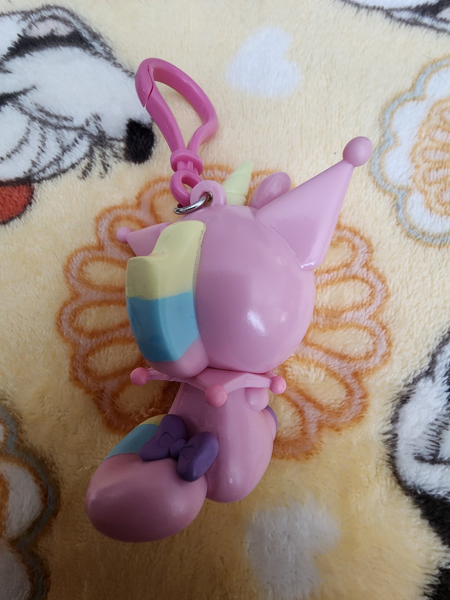 Hello Kitty and Friends Unicorn Mystery Bag Clips