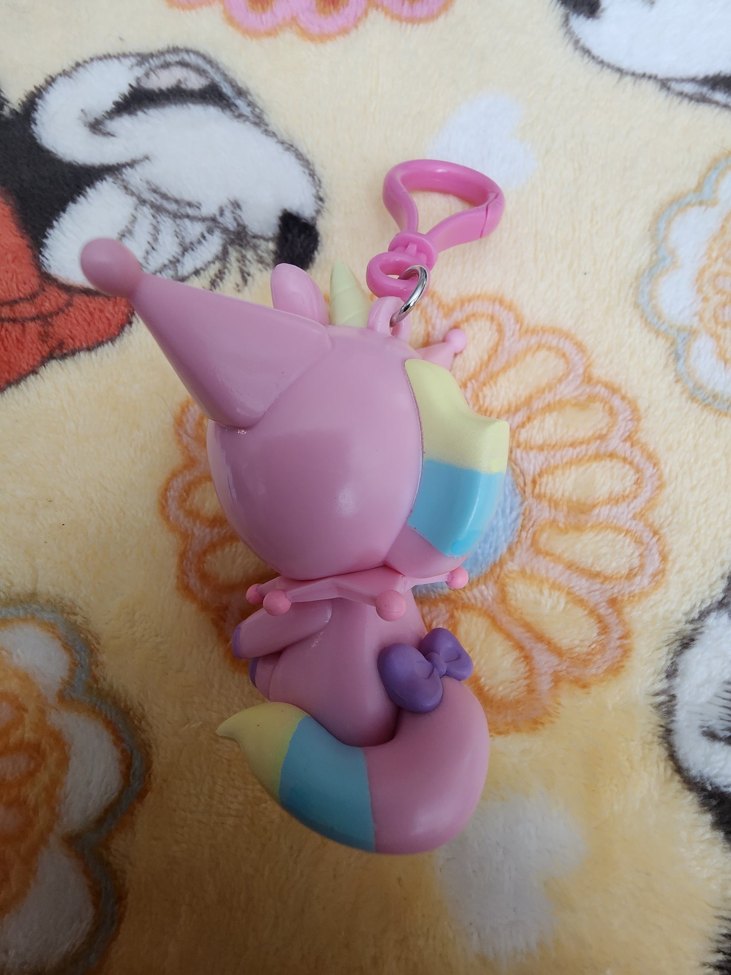 Hello Kitty and Friends Unicorn Mystery Bag Clips
