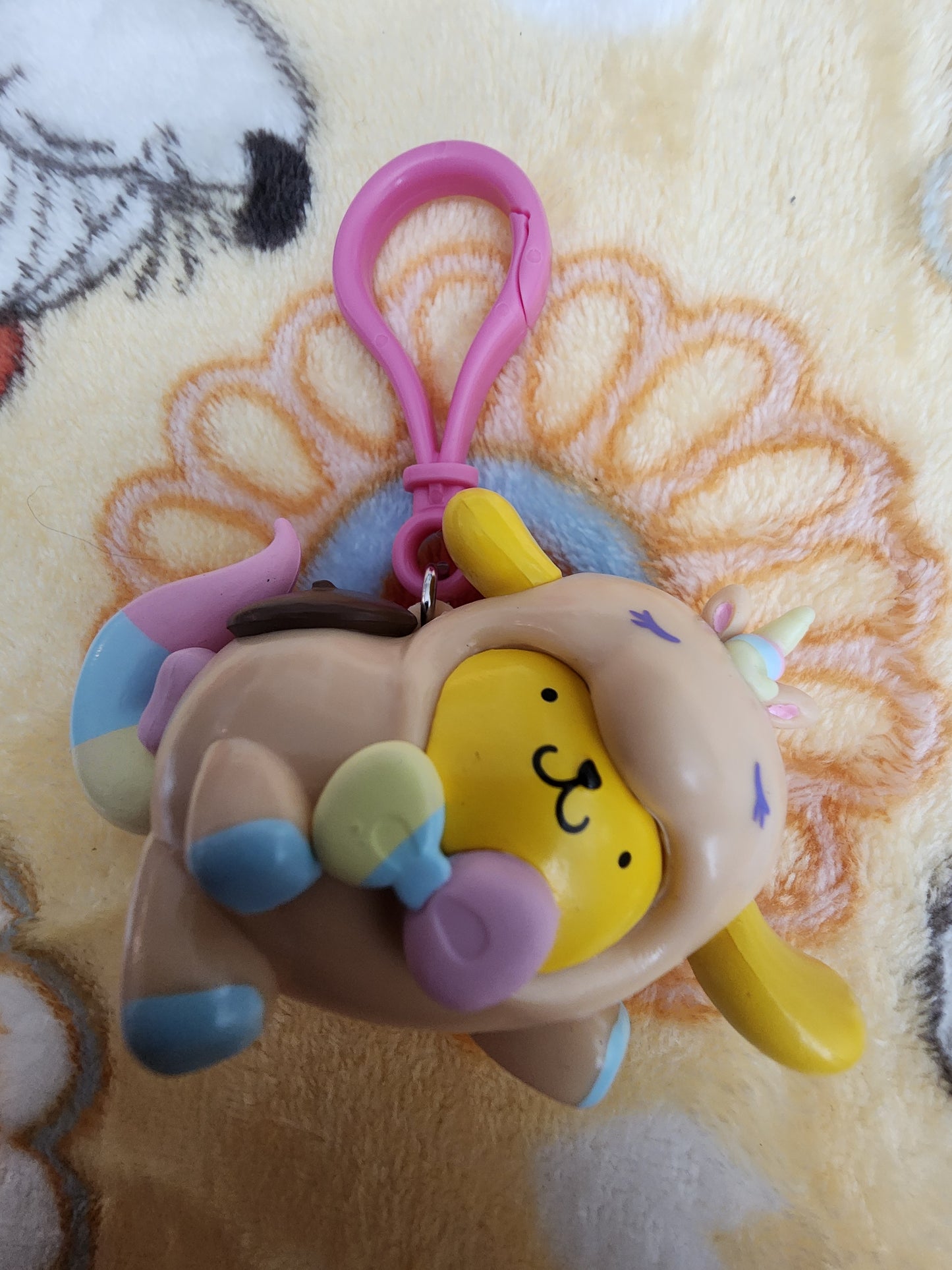 Hello Kitty and Friends Unicorn Mystery Bag Clips