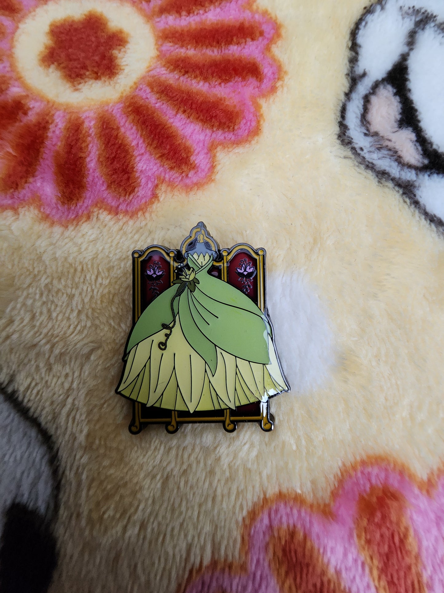 Loungefly Disney Princess Dresses Wardrobe Closet Mystery Pins