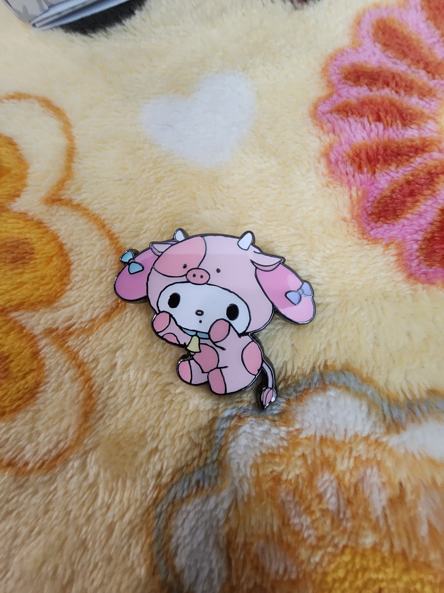 Loungefly Hello Kitty and Friends Colorful Cows Mystery Pins