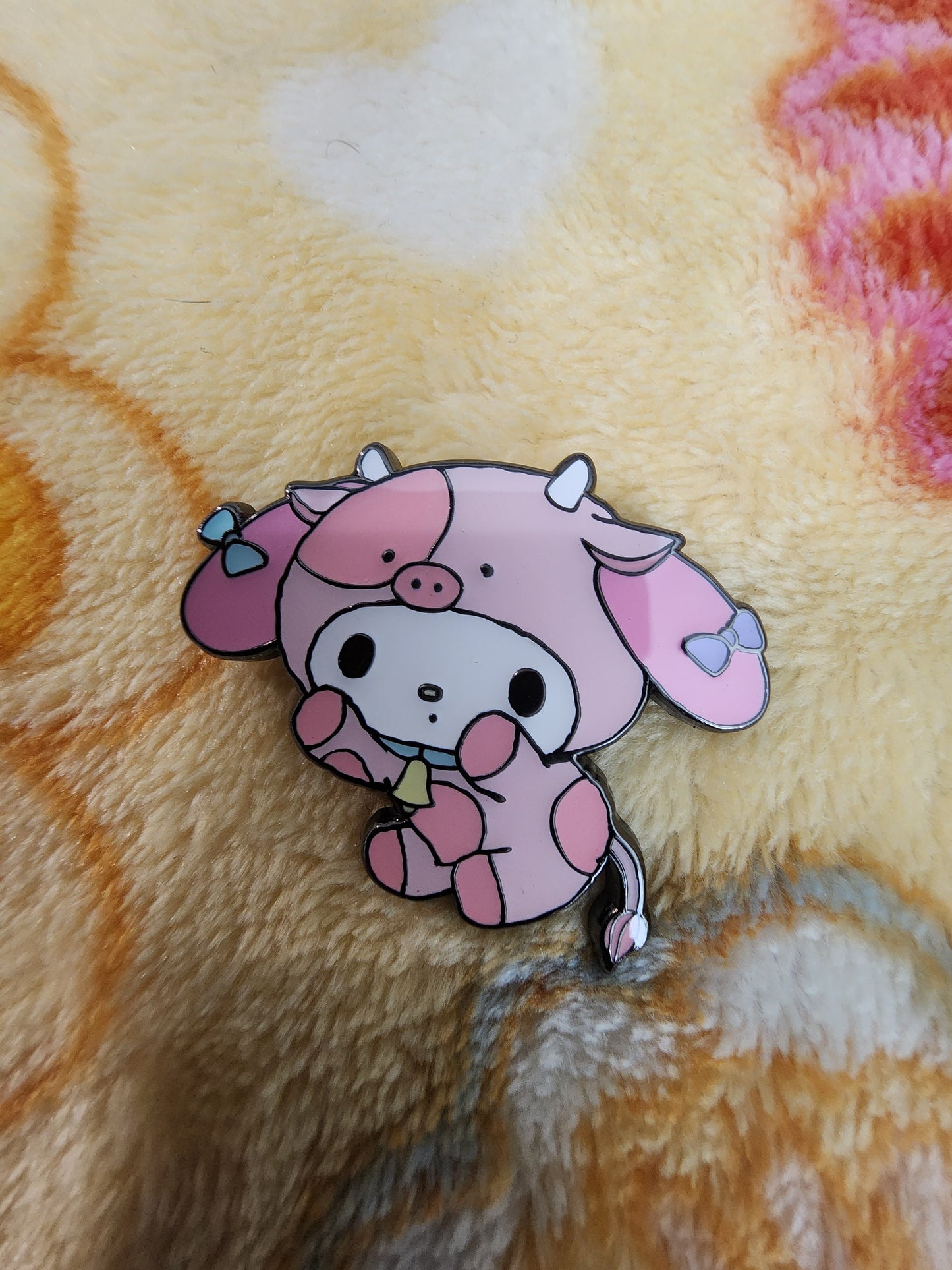 Loungefly Hello Kitty and Friends Colorful Cows Mystery Pins