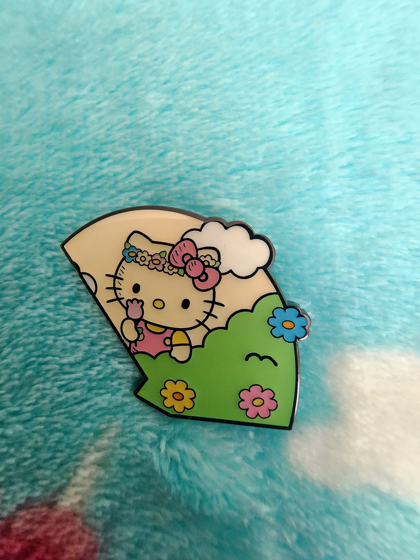 Loungefly Hello Kitty and Friends Flower Heart Puzzle Mystery Pins