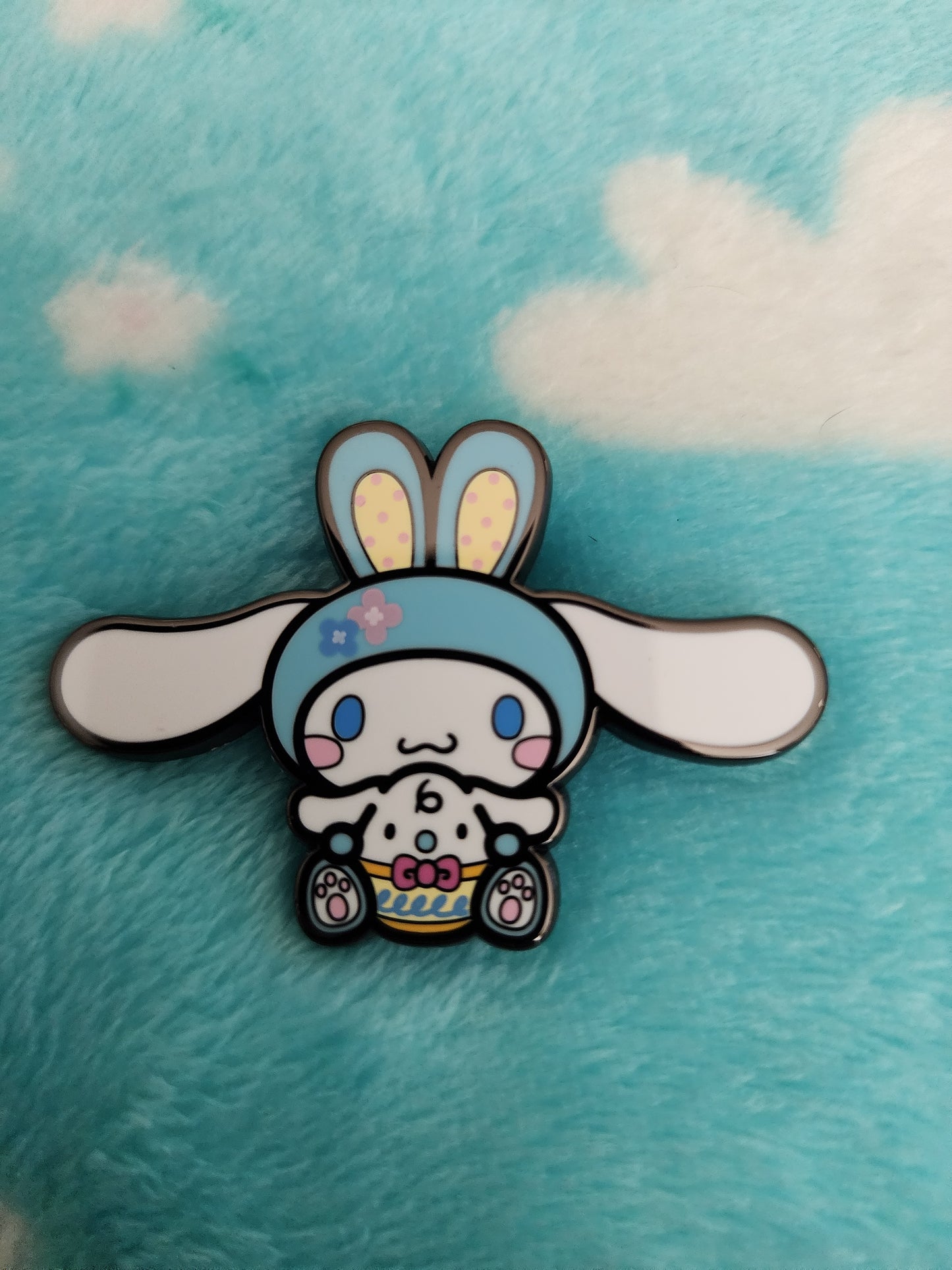 Figpin Sanrio Hello Kitty and Friends Easter Outfits Mystery Pins