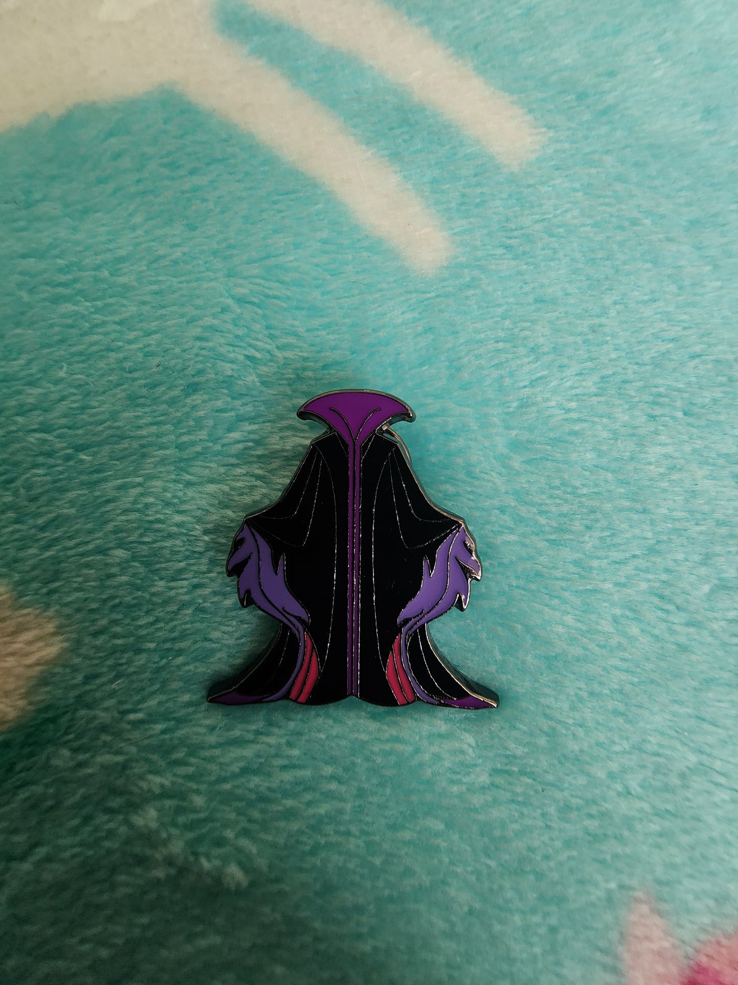 Loungefly Disney Villains Outfits Mystery Pins