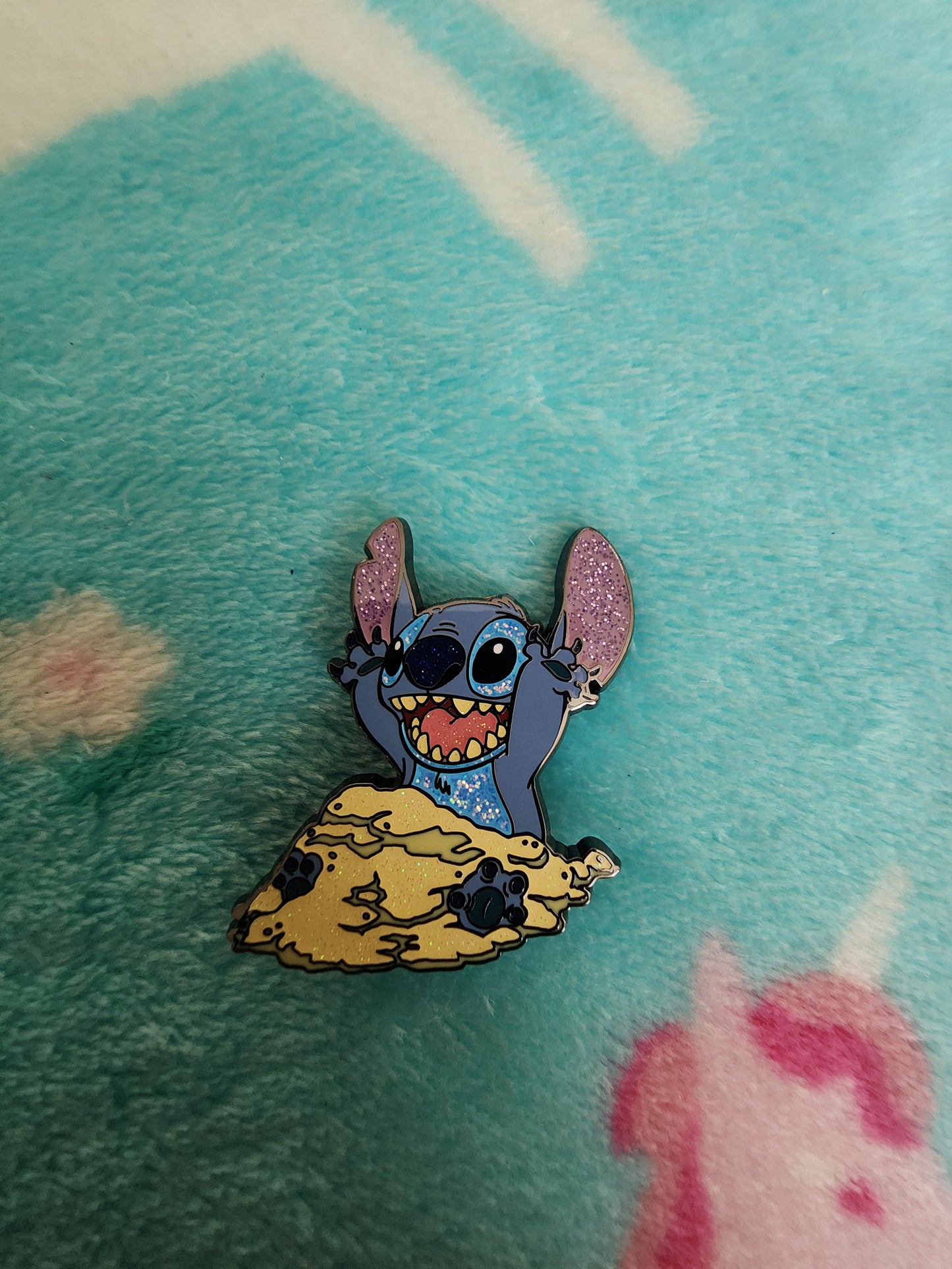 Figpin Disney Lilo and Stitch Glitter Mystery Pins