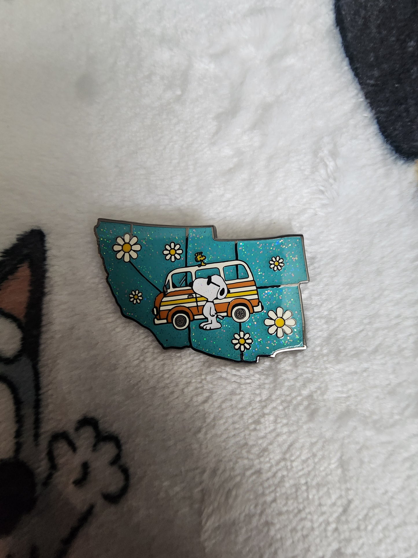 Loungefly Snoopy USA Road Trip Exclusive Mystery Pins