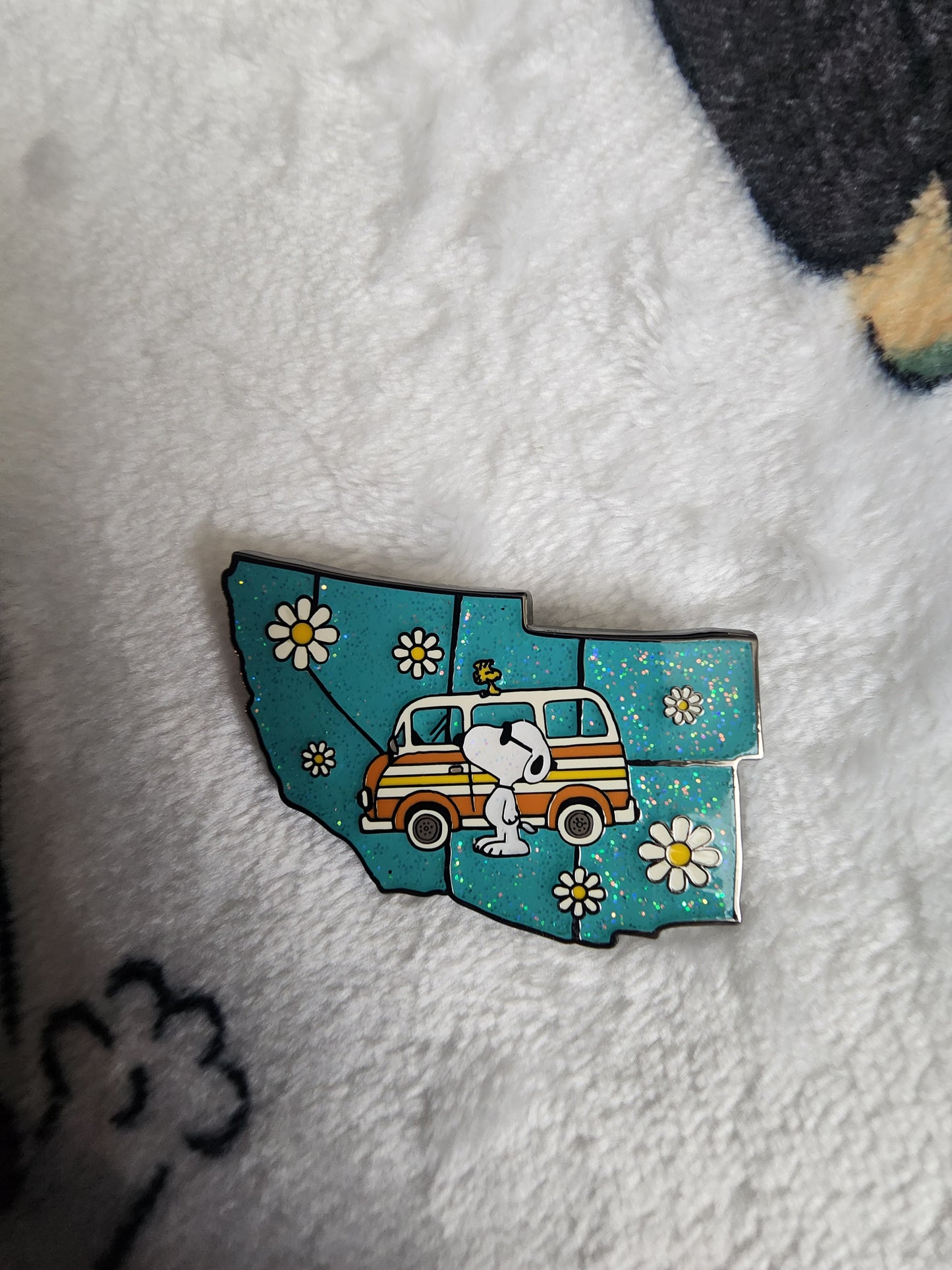 Loungefly Snoopy USA Road Trip Exclusive Mystery Pins
