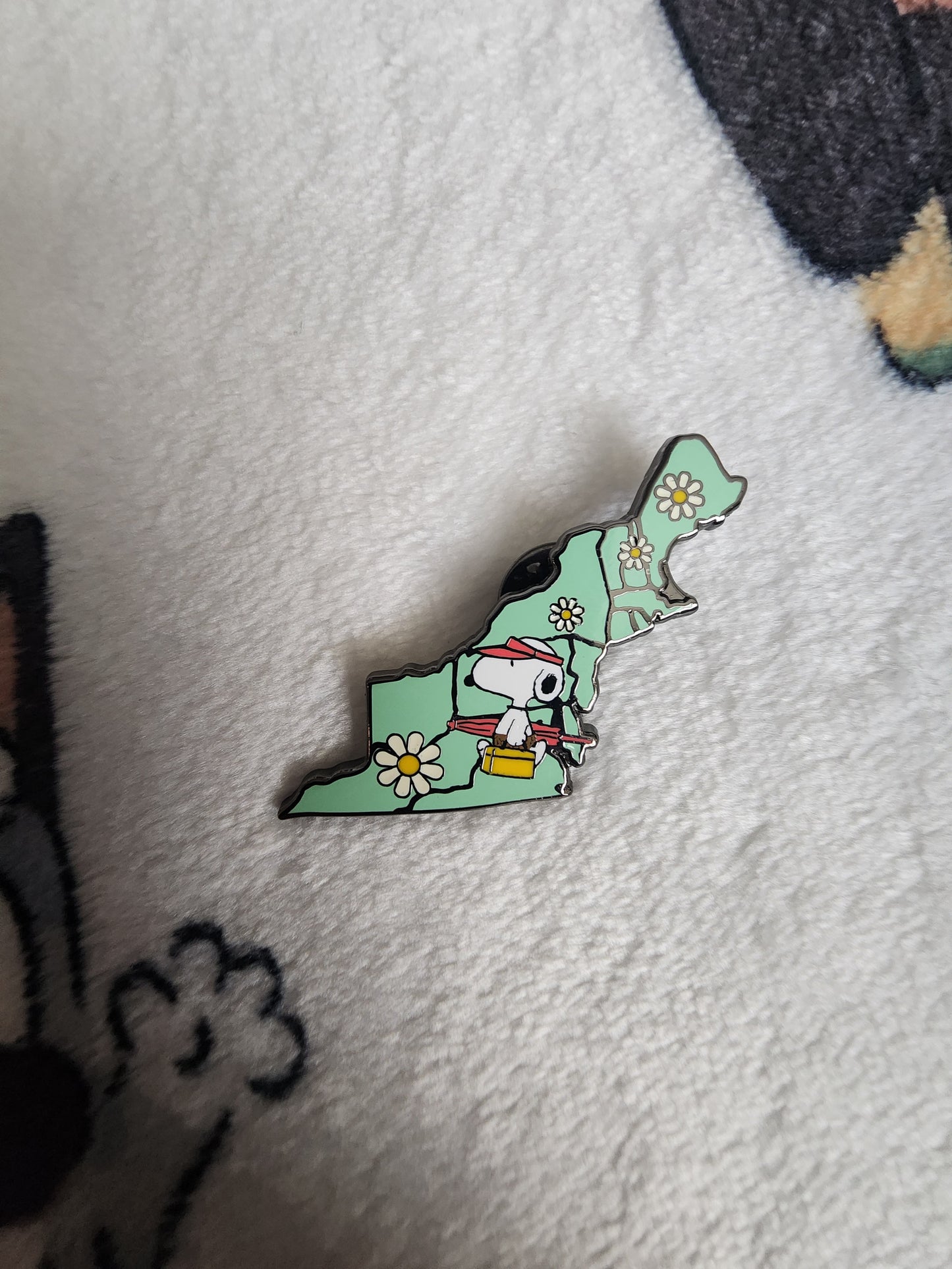 Loungefly Snoopy USA Road Trip Mystery Pins