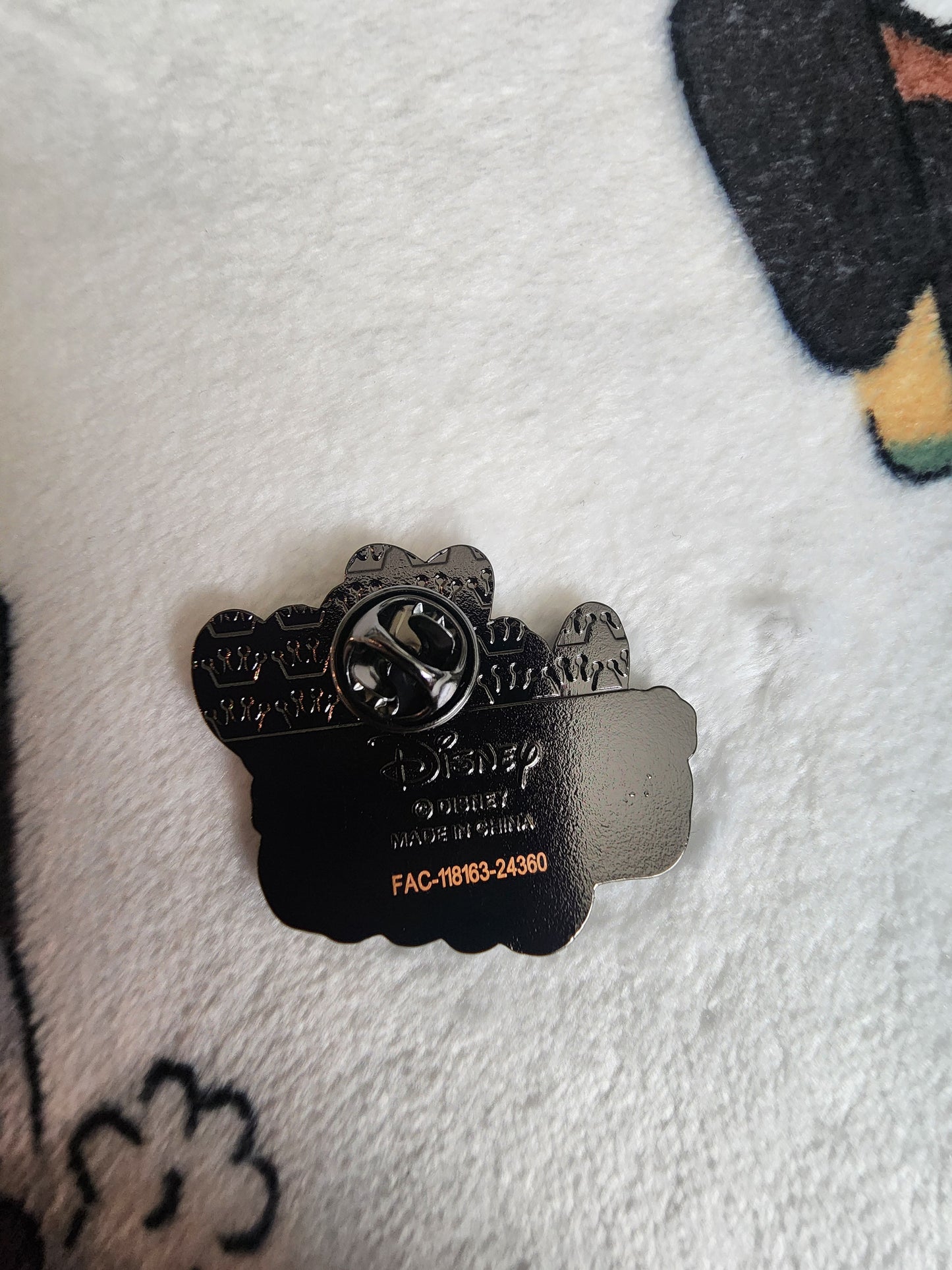 Loungefly Disney Stitch and Angel Vacation Tropical Scented Mystery Pins