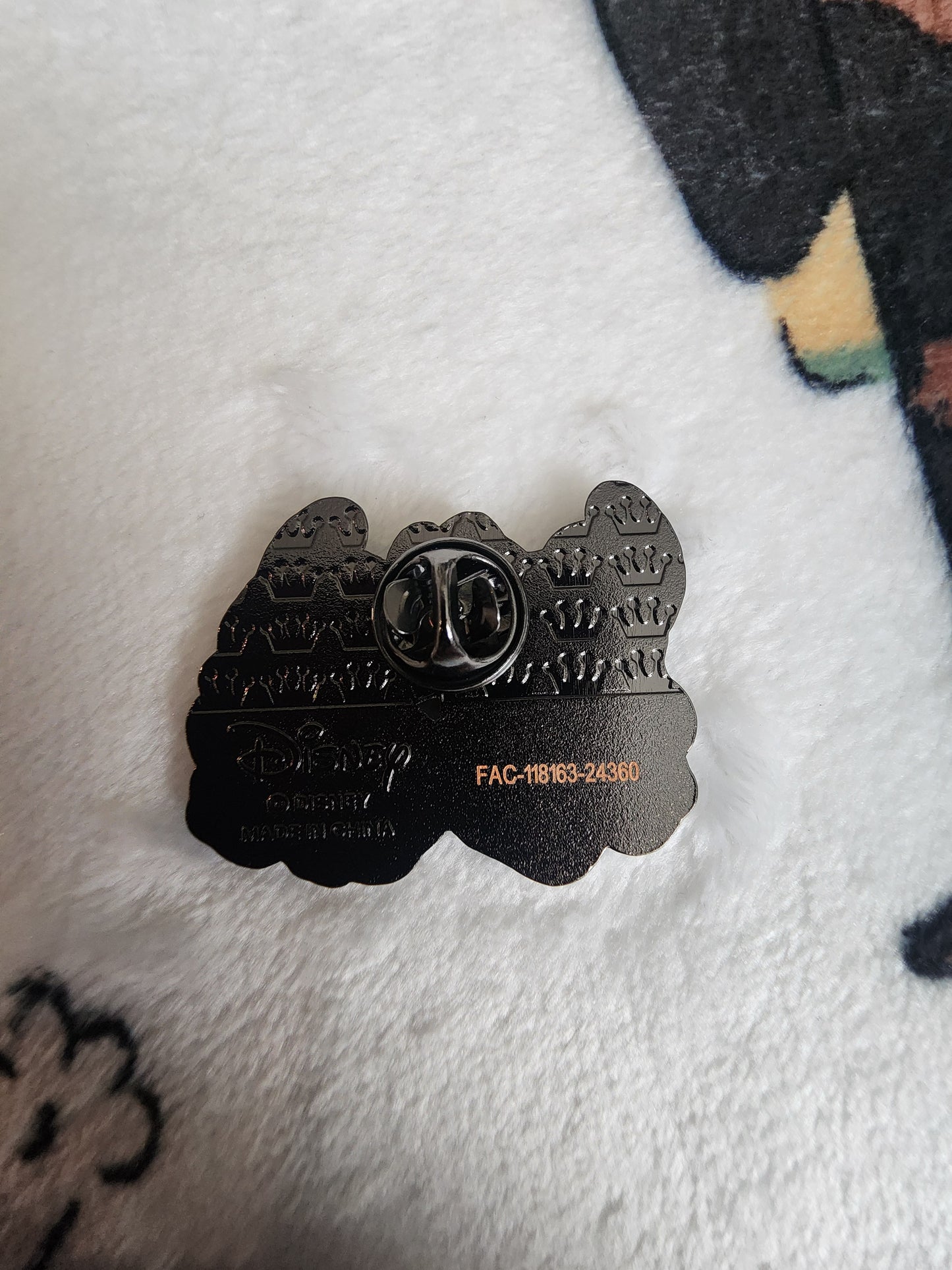 Loungefly Disney Stitch and Angel Vacation Tropical Scented Mystery Pins