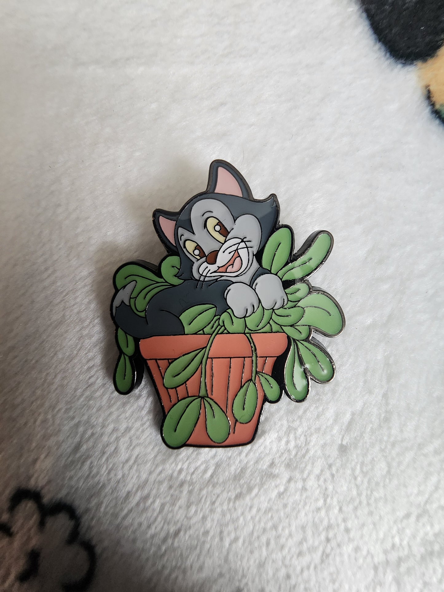 Loungefly Disney Cats Plants Mystery Pins