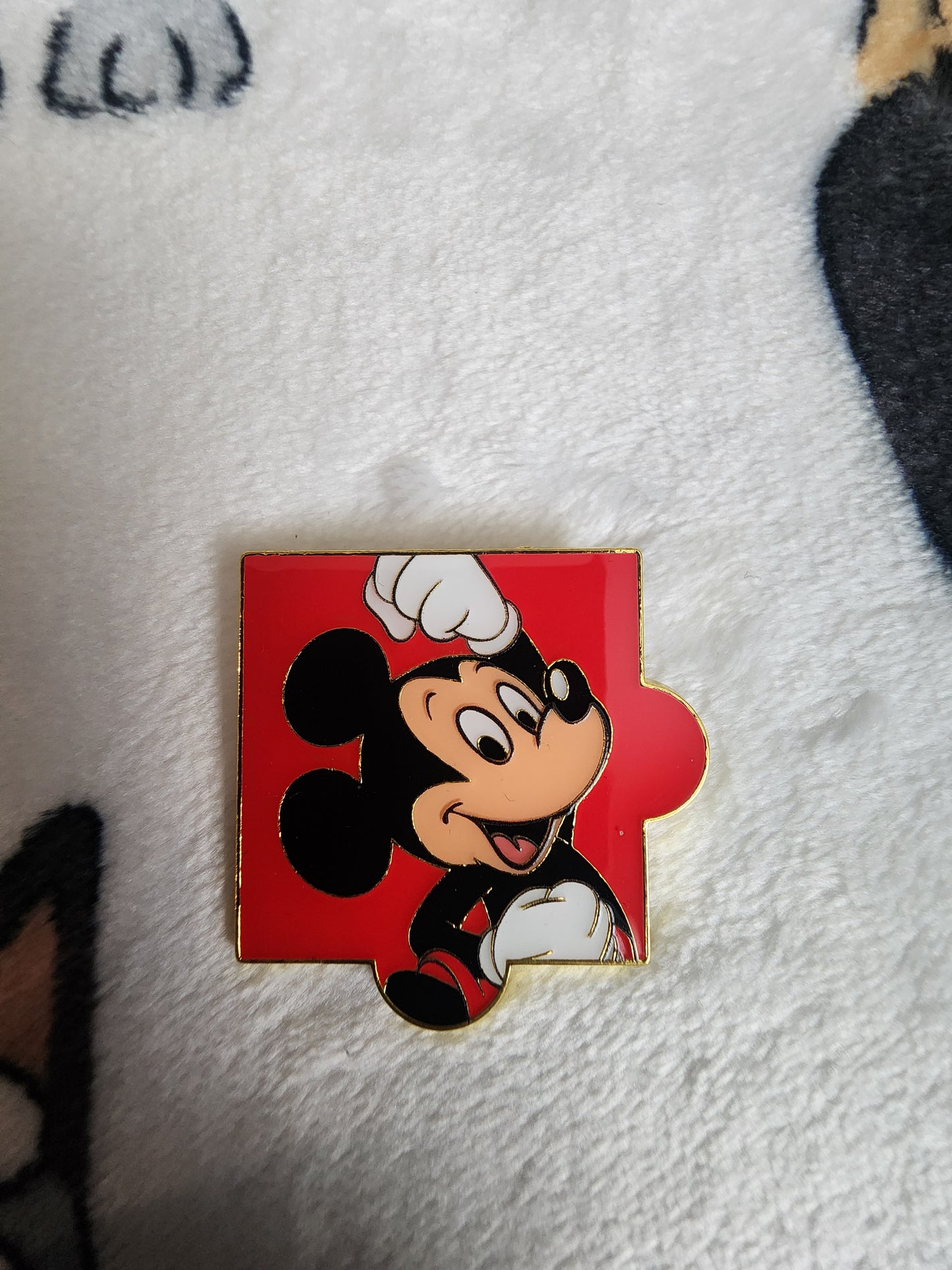 Loungefly Disney Mickey and Friends Portrait Puzzle Pieces Mystery Pins