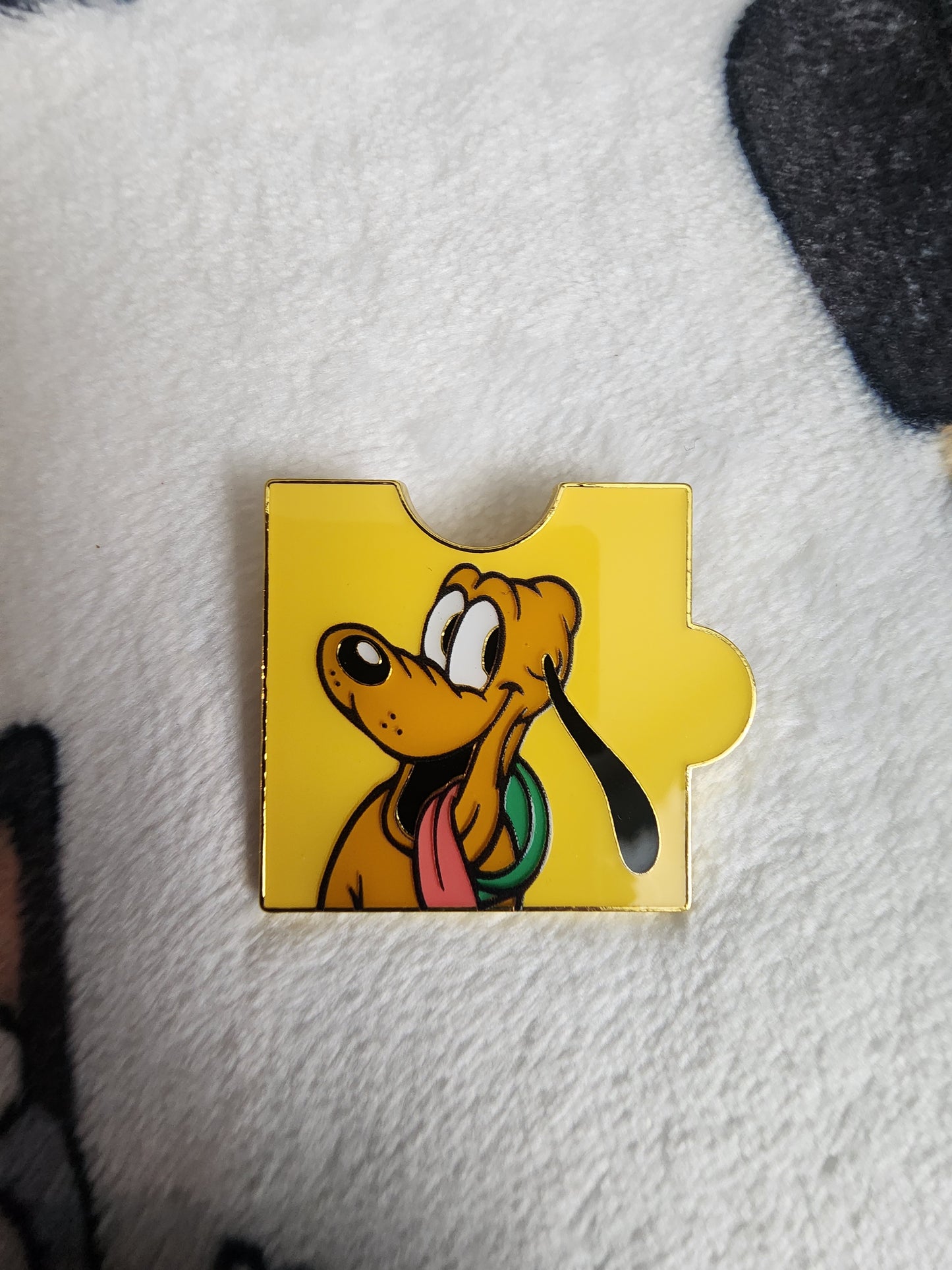 Loungefly Disney Mickey and Friends Portrait Puzzle Pieces Mystery Pins