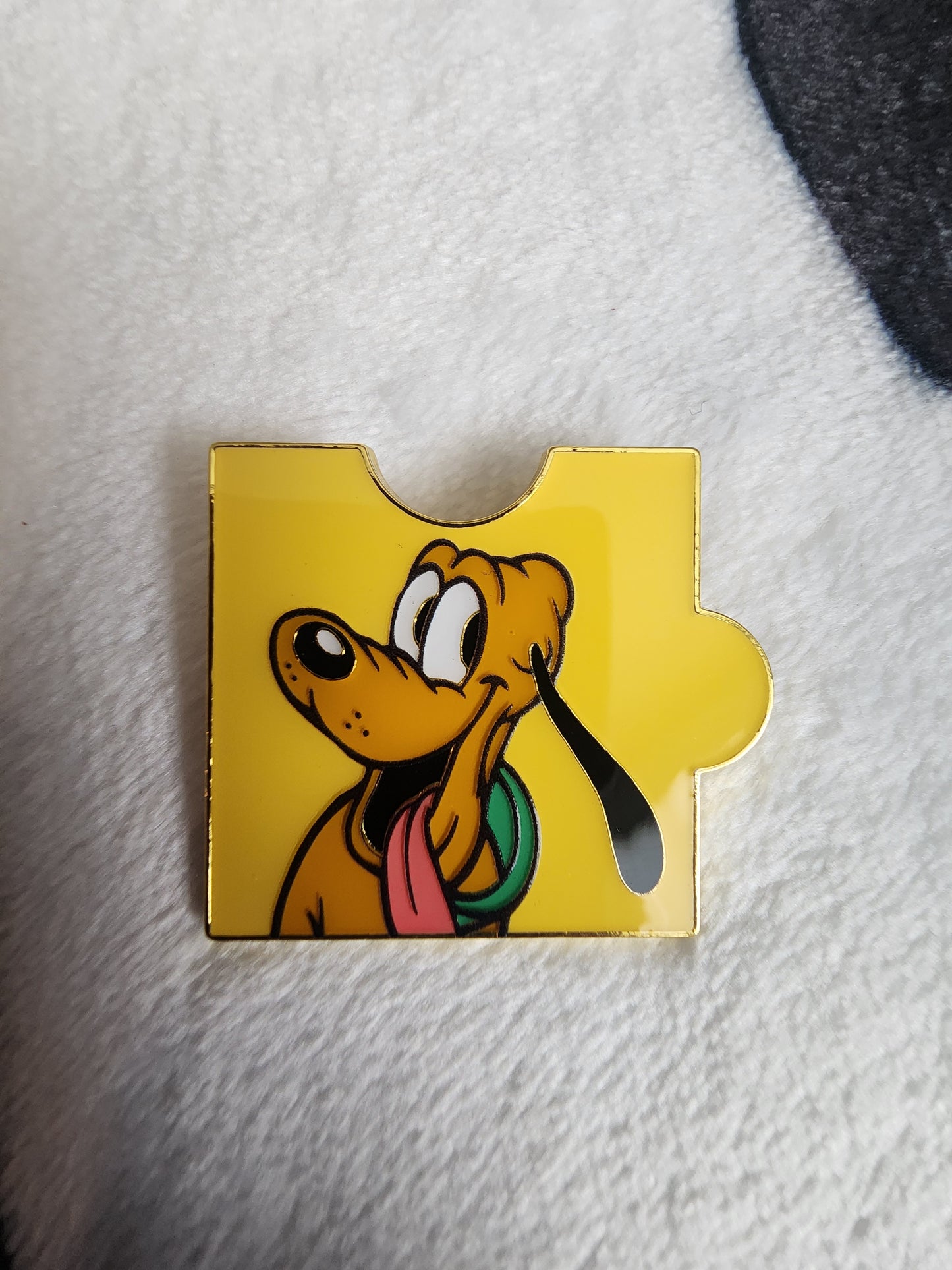 Loungefly Disney Mickey and Friends Portrait Puzzle Pieces Mystery Pins