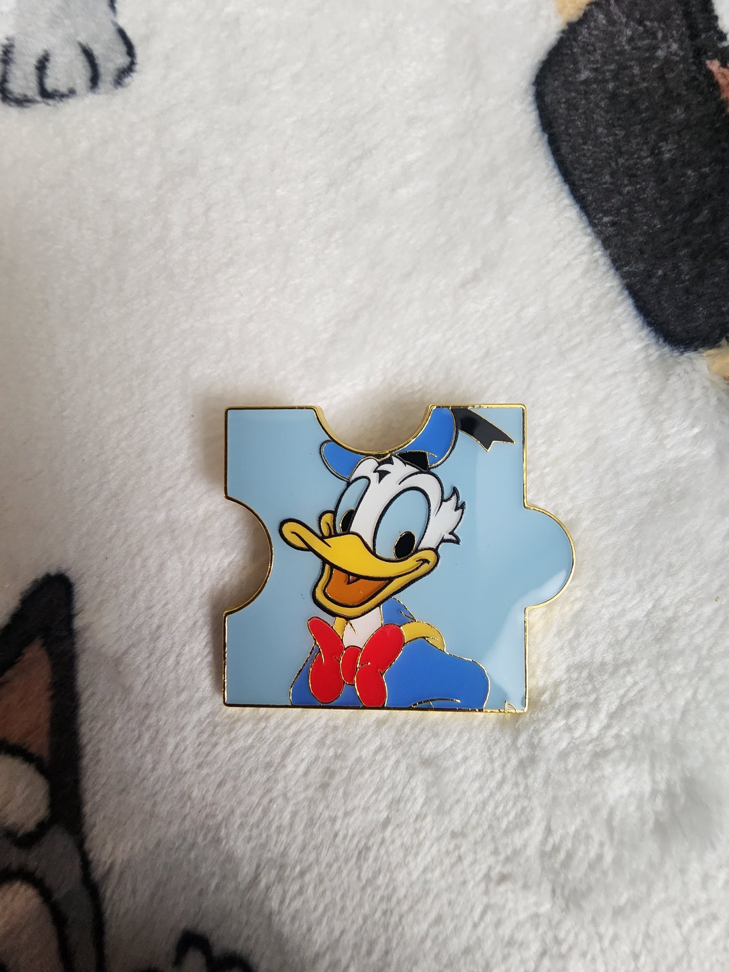 Loungefly Disney Mickey and Friends Portrait Puzzle Pieces Mystery Pins