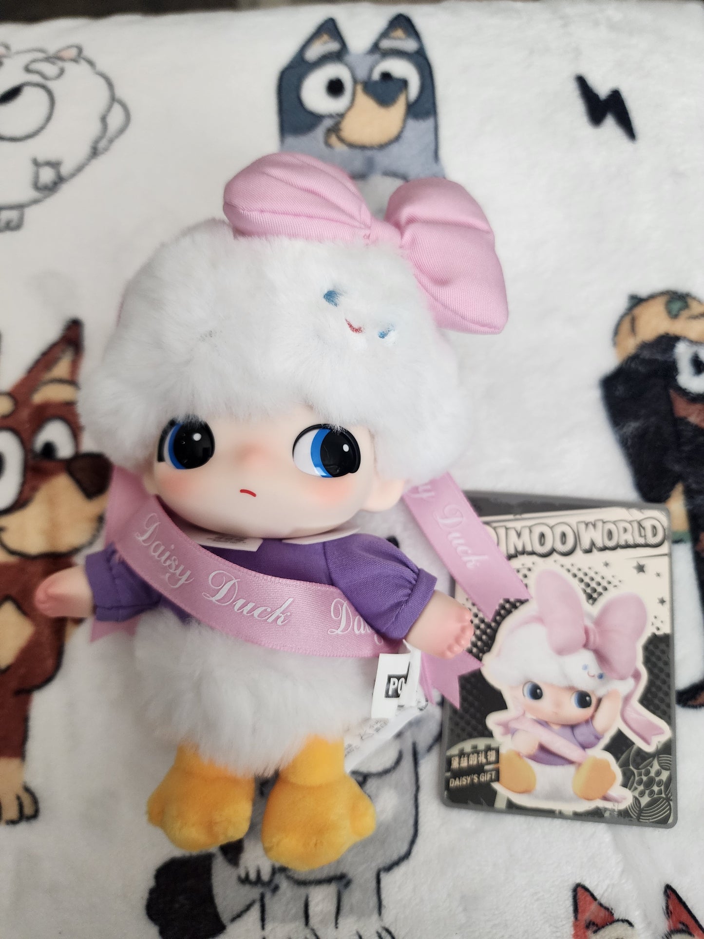 Pop Mart Disney Daisy's Gift Dimoo World Vinyl Plush Keychain/Bag Clip