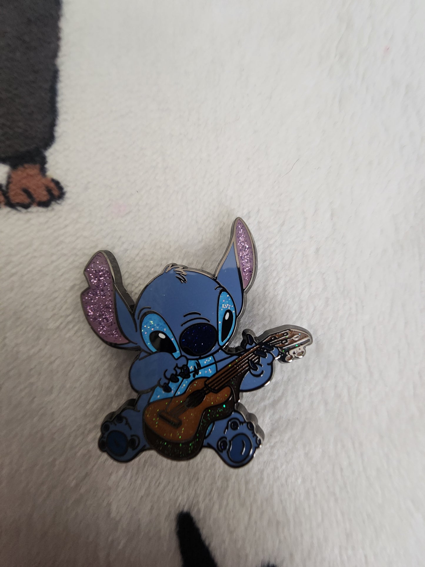 Figpin Disney Lilo and Stitch Glitter Mystery Pins