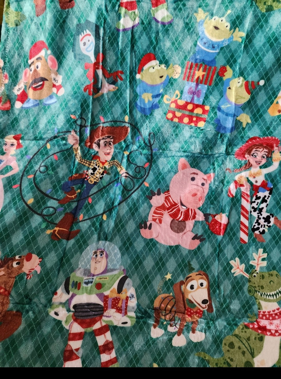 Ellie Sue Disney Pixar Toy Story Holiday Super Soft Throw Blanket