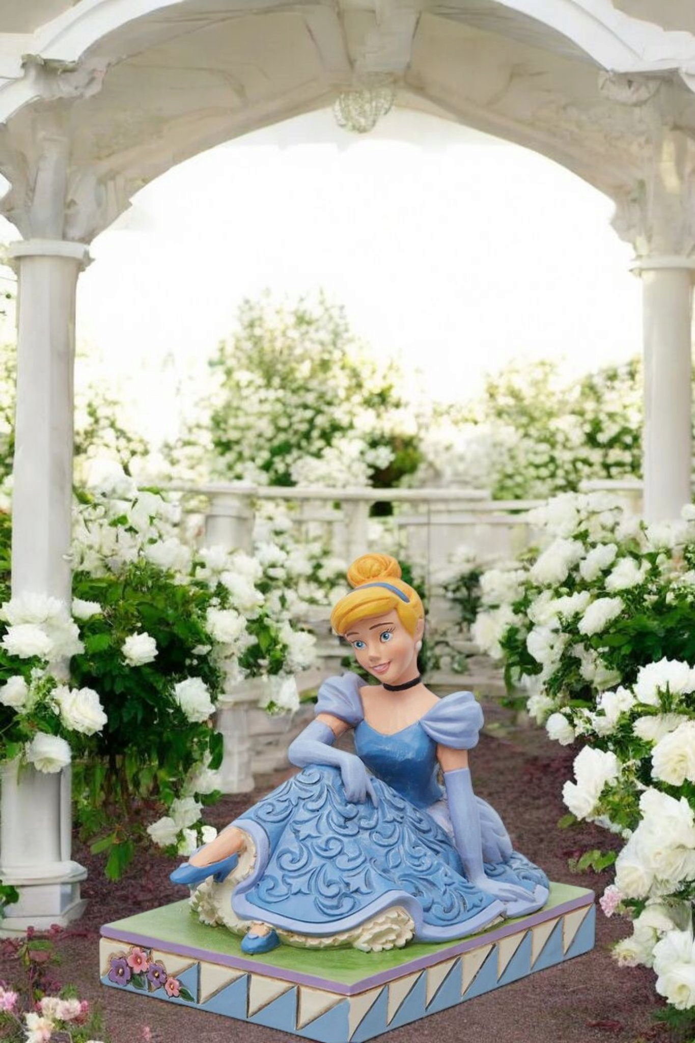 Jim Shore Cinderella 75th Anniversary Cinderella Sitting Figure
