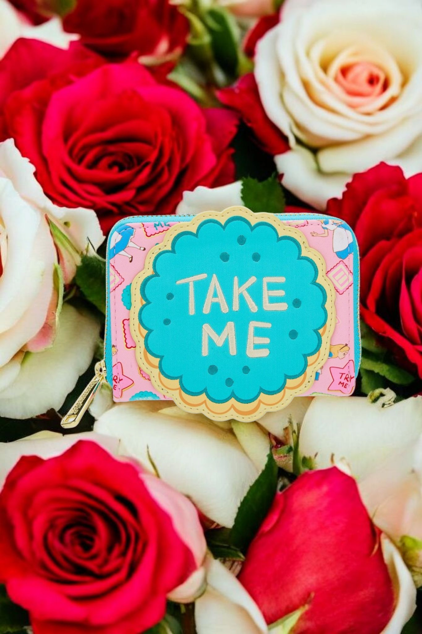 Disney Alice in Wonderland Cookie Wallet