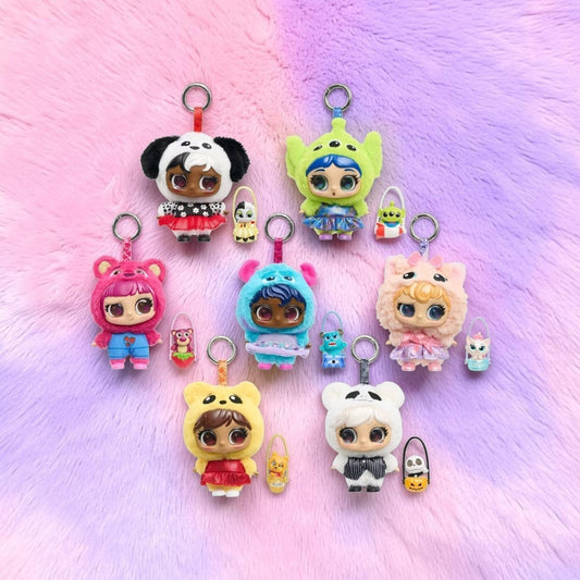 Disney Doorables Littlz Plush Mystery Bag Clip with Mini Doorable