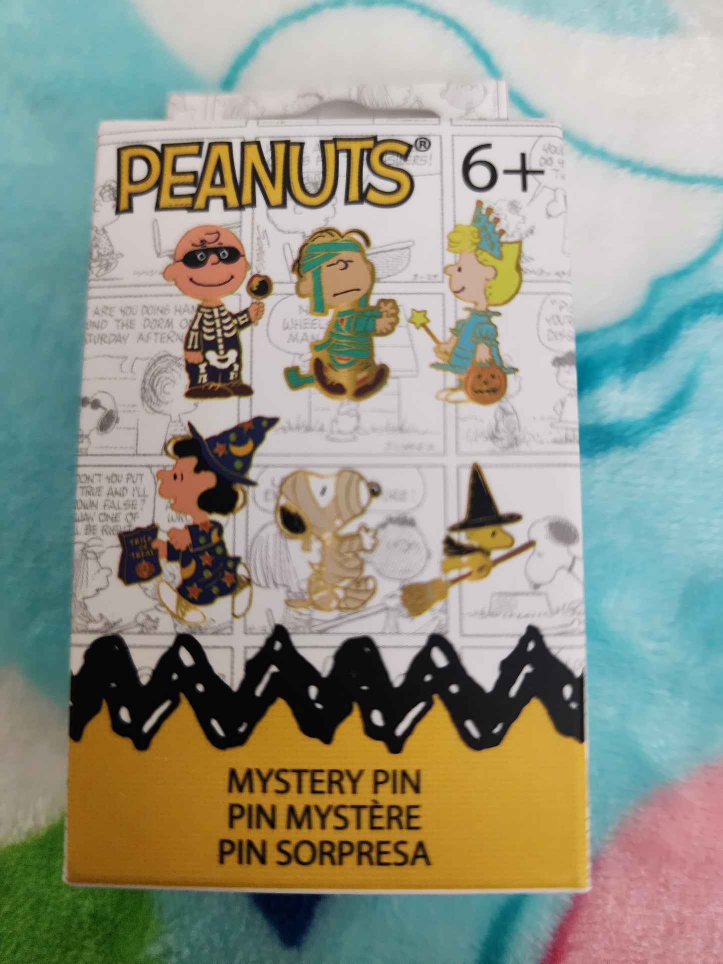 Loungefly Peanuts Charcters Costume Halloween Pins