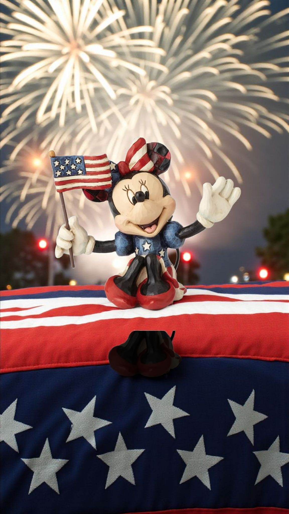 Jim Shore Minnie Mouse Patriotic Figure
