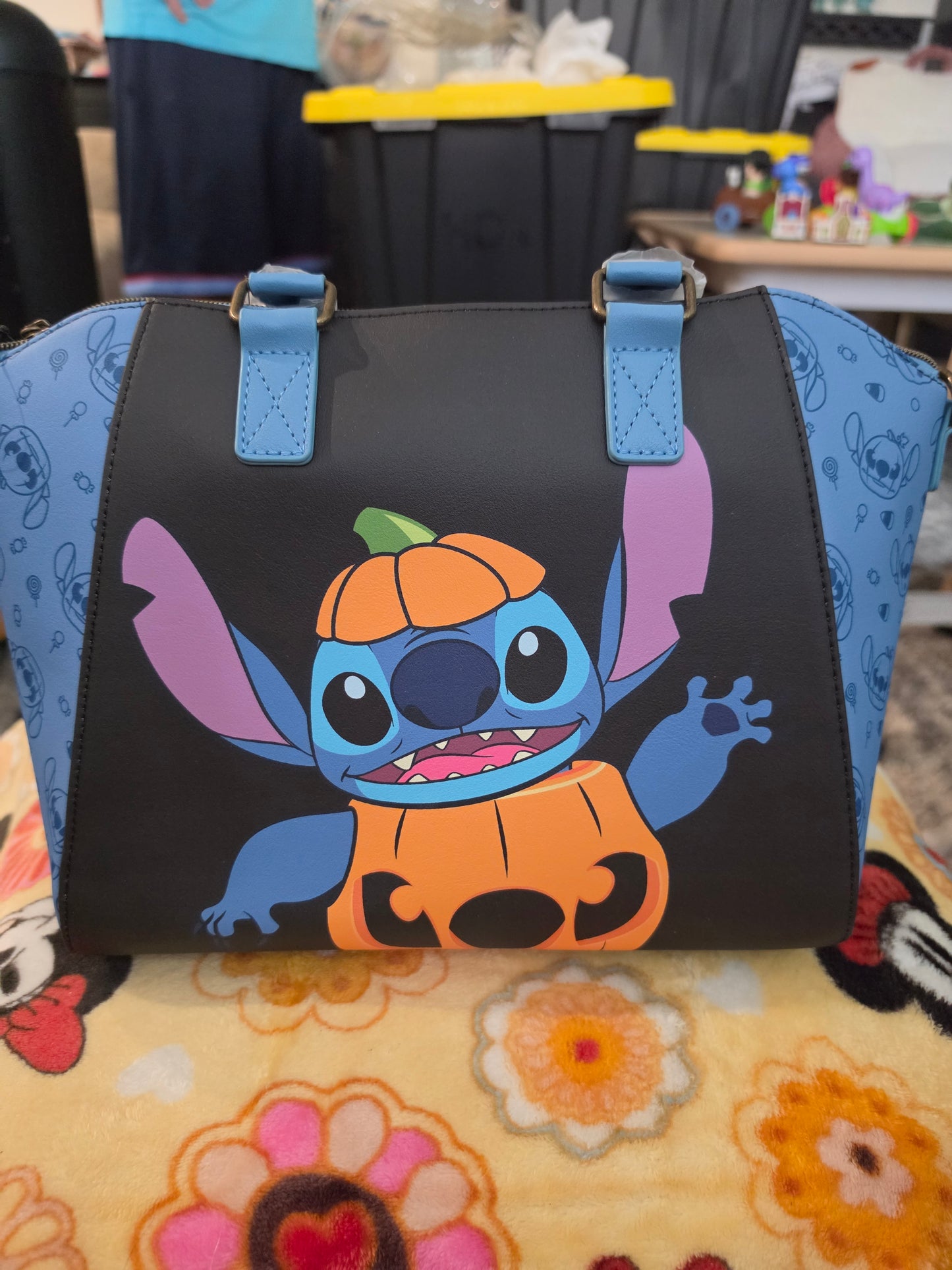 Loungefly Disney Stitch as a Pumpkin Halloween Handbag