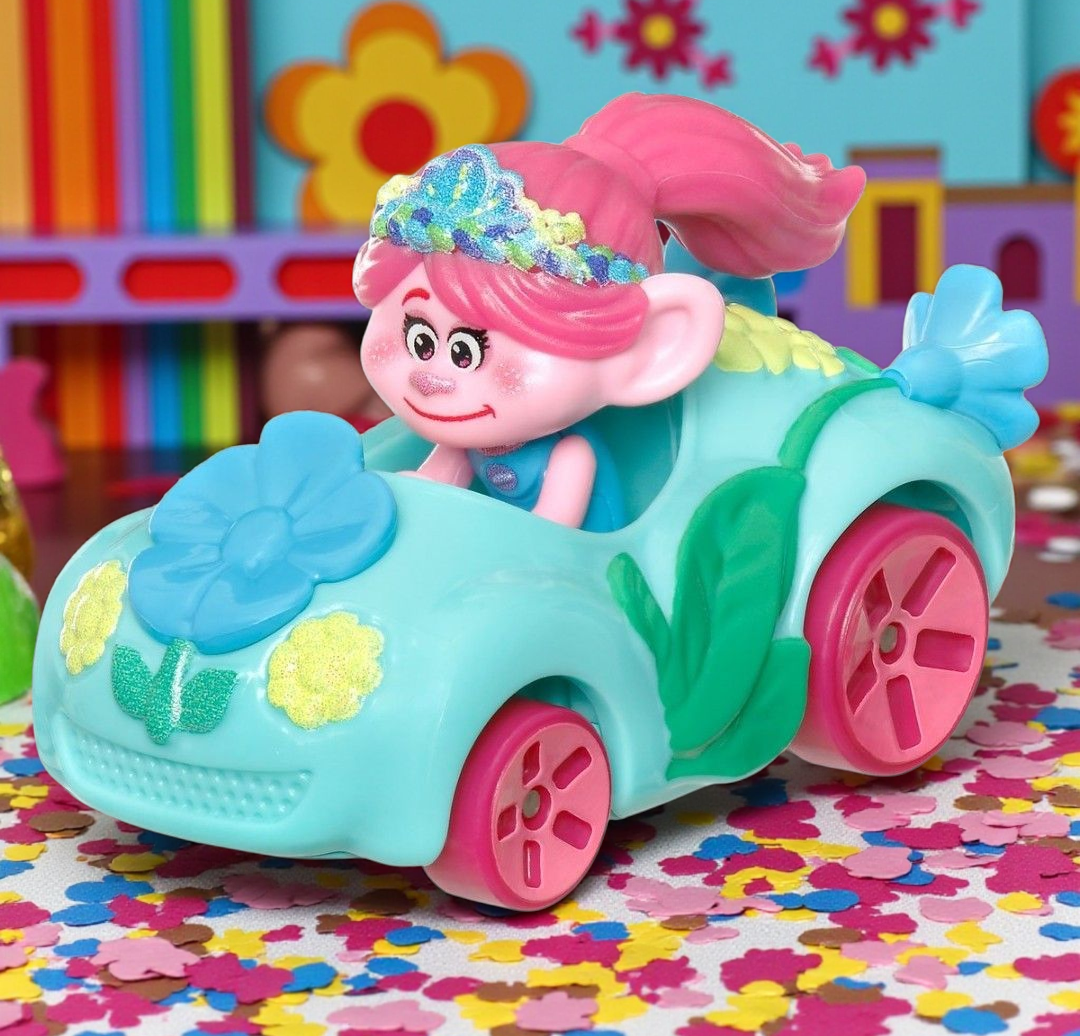 Hot Wheels Trolls Poppy RacerVerse Car