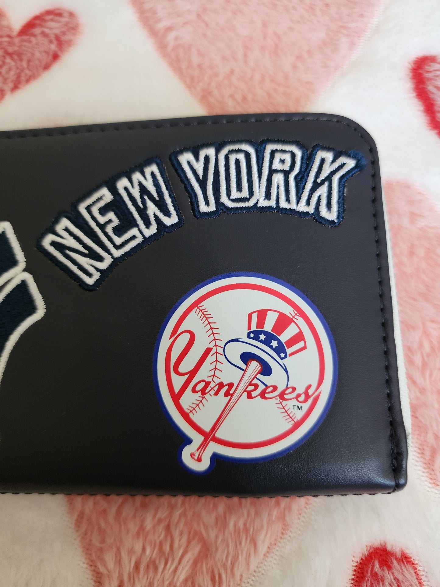 Loungefly MLB NY Yankees Patches Zipper Wallet