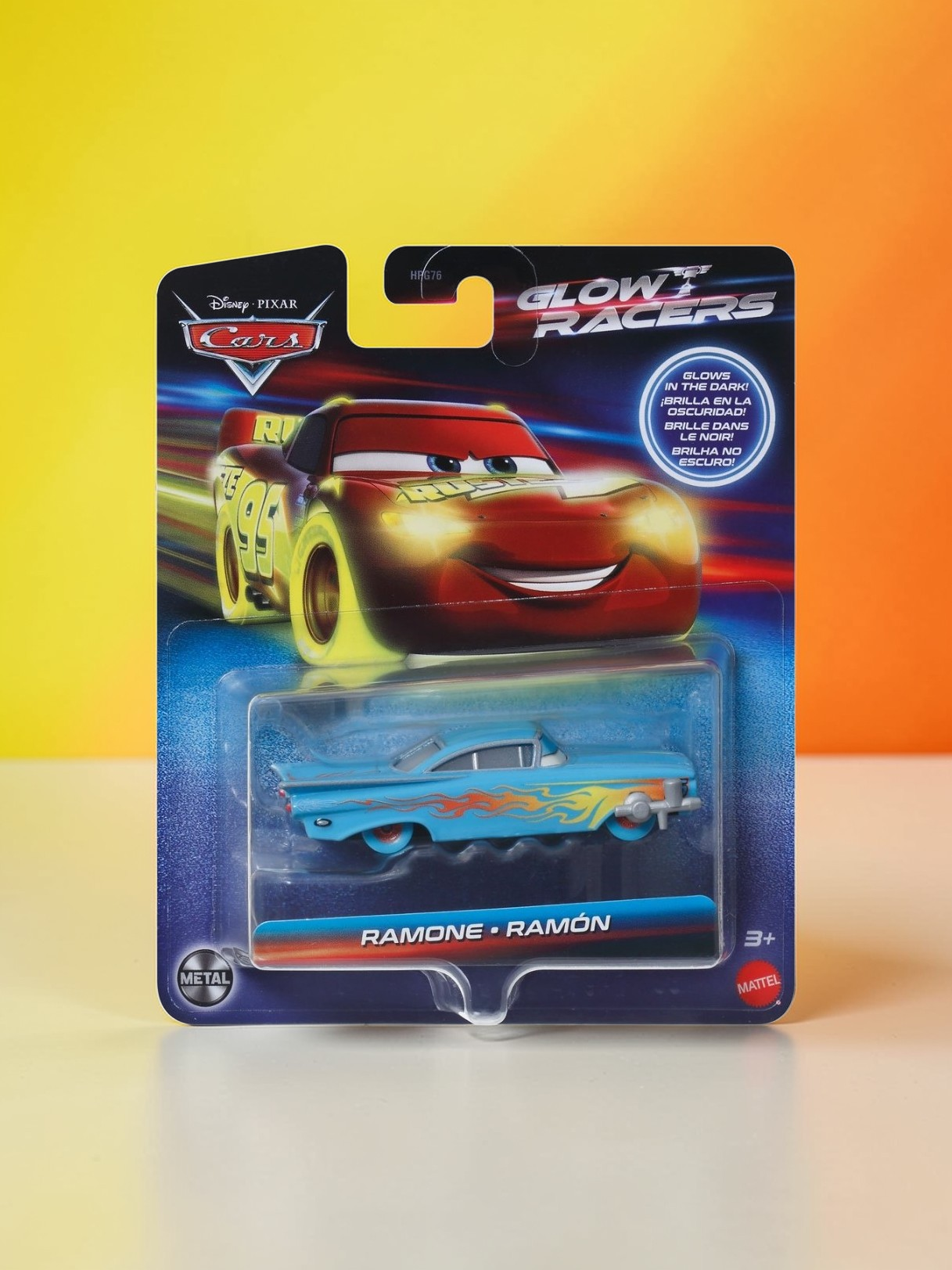 Disney Pixar Cars Glow Racers Die-Cast Lightning McQueen Car
