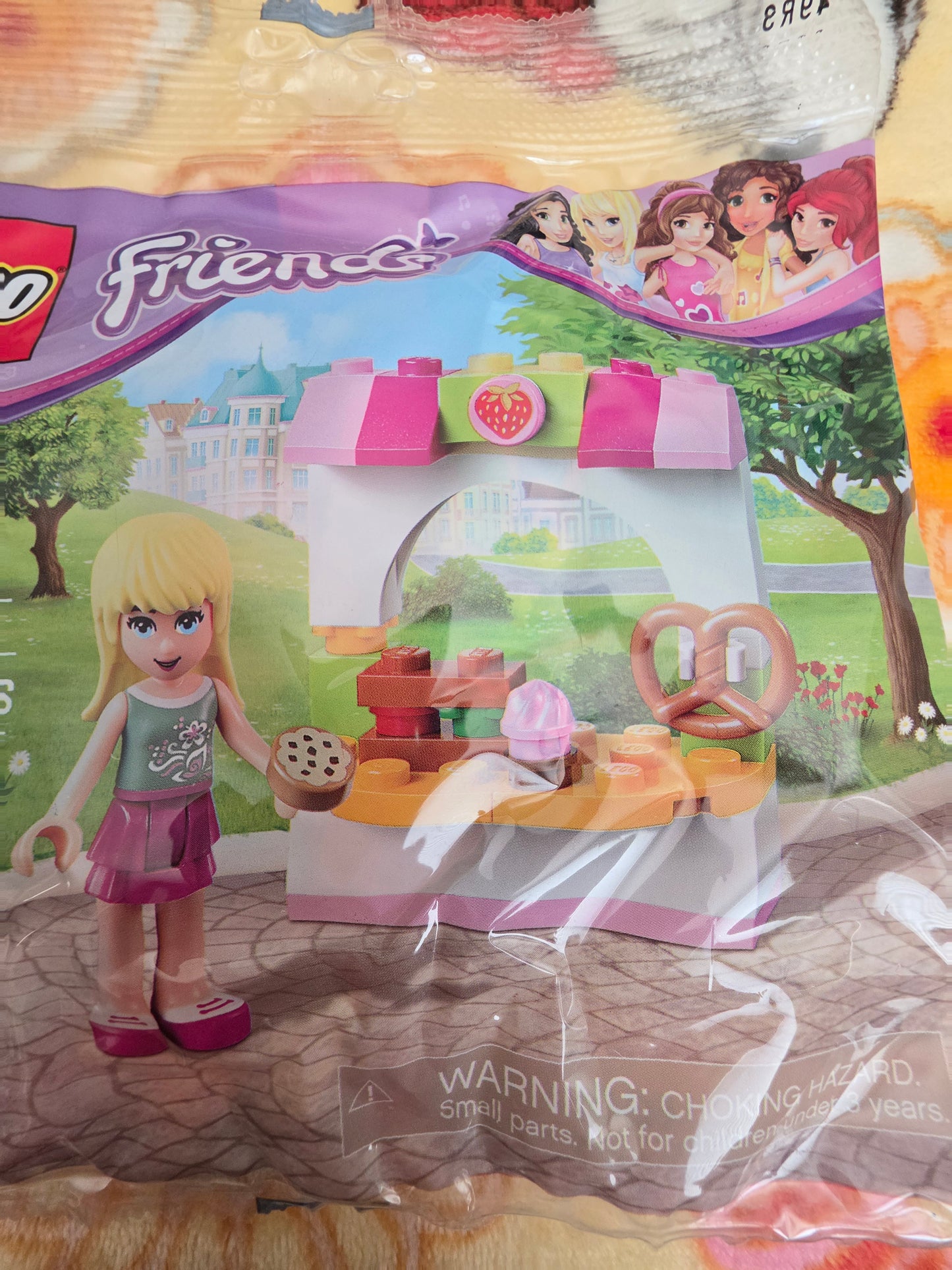 LEGO Friends 30113 Stephanie's Bakery Stand Set "Retired"