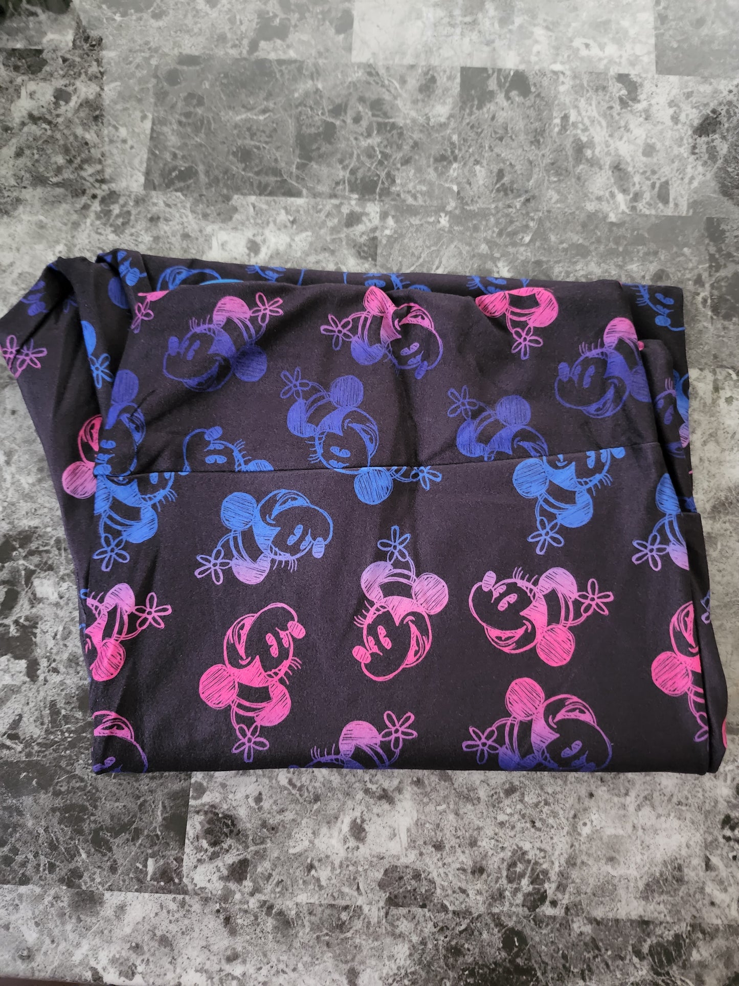 *Charlies Project Disney Minnie Mouse Ombre Capri Legging