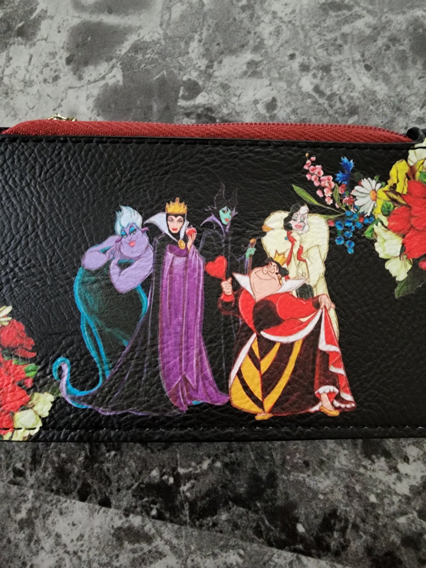 Our Universe Disney Villains Floral Card Holder