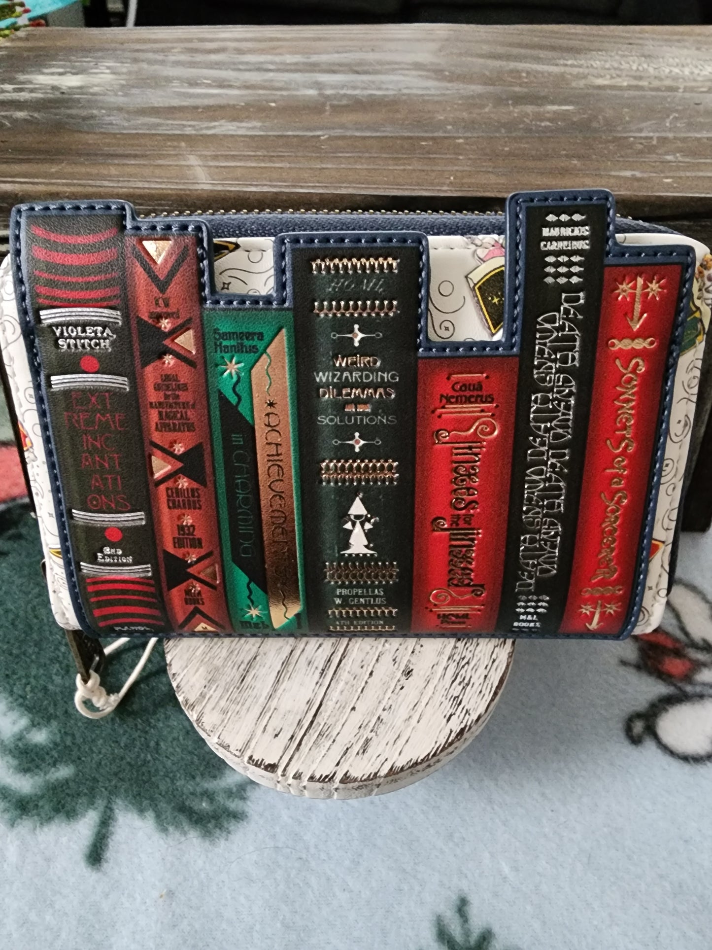 Loungefly Fantastic Beast Books  Wallet