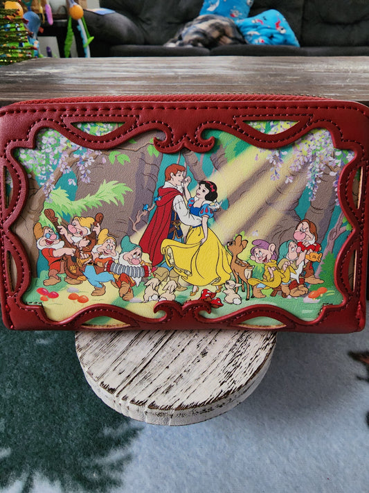 Loungefly Disney Snow White and The Seven Drawfs Window Wallet