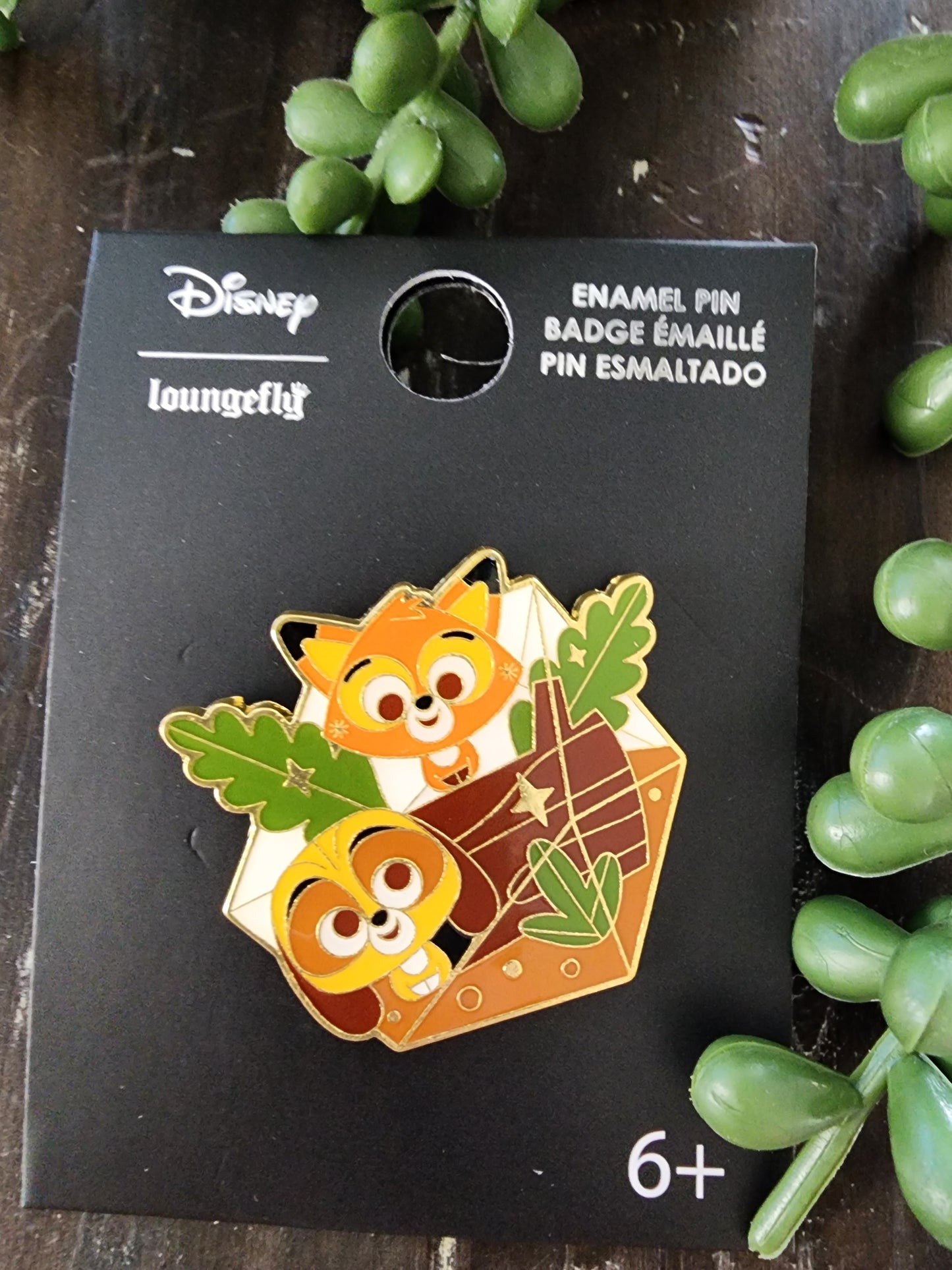Loungefly Disney Fox and the Hound Terrarium Pin