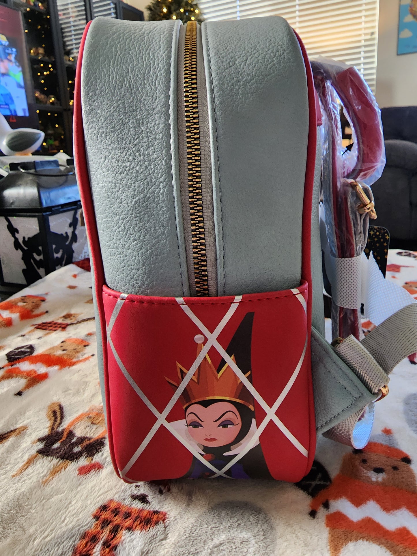 Her Universe Disney Snow White Backpack