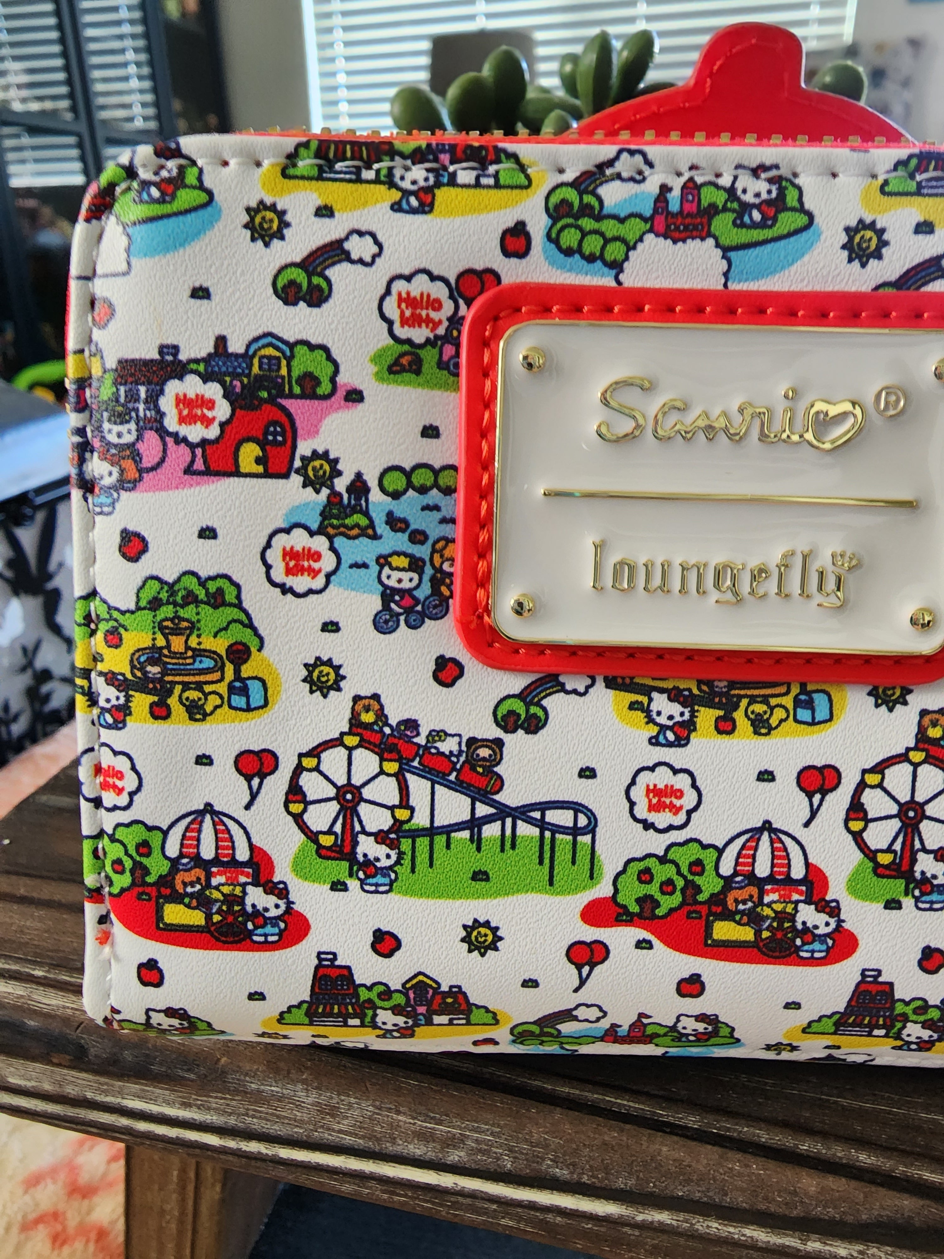 Loungefly hello outlet kitty wallet